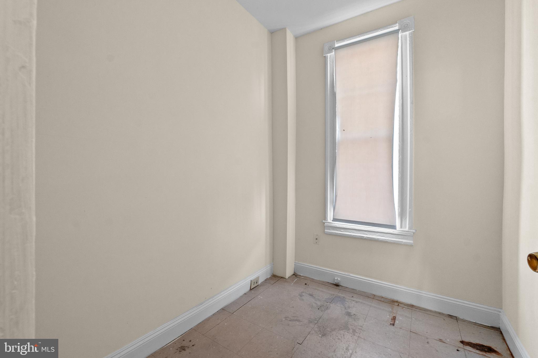 CHARLES VILLAGE - Residential Income