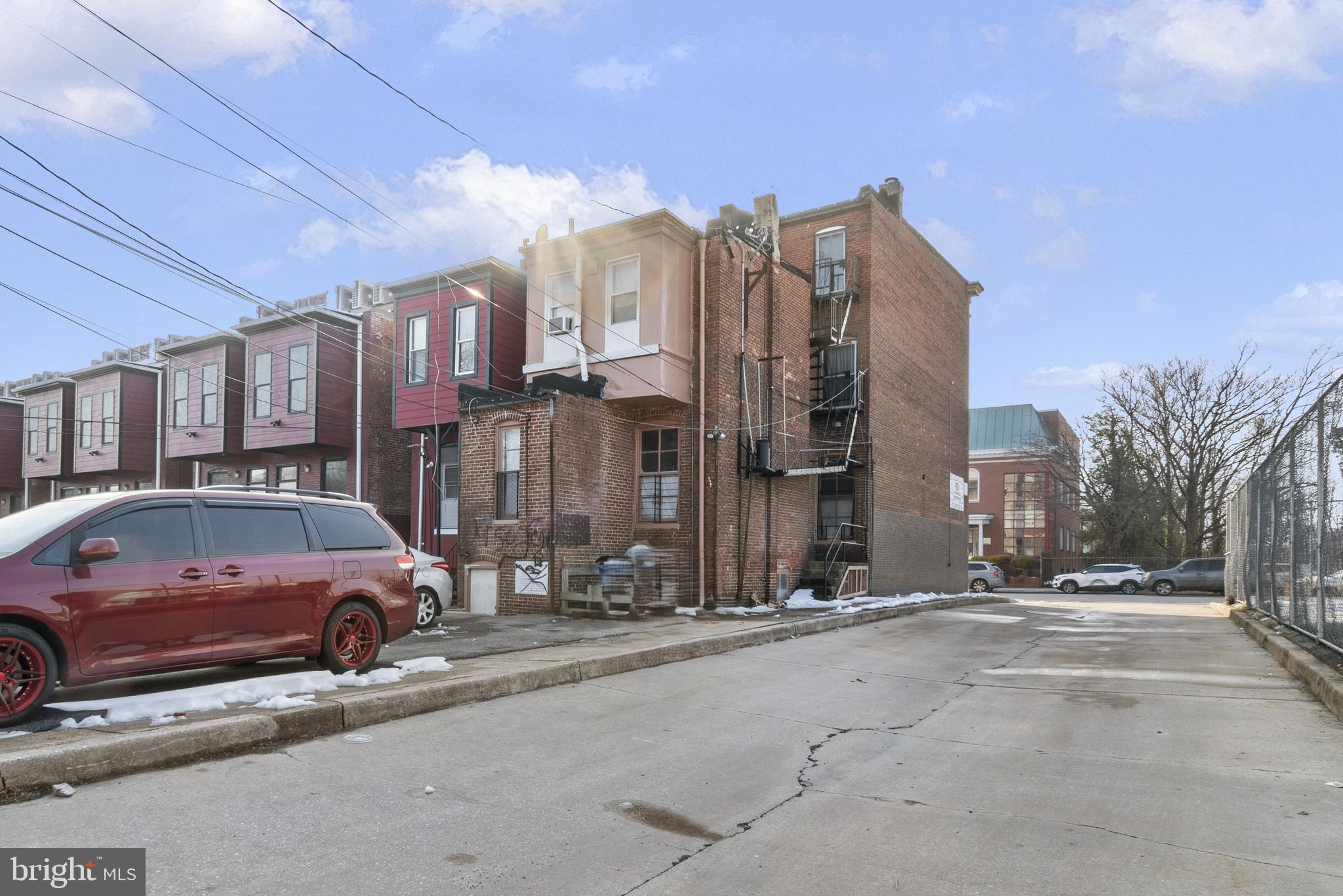 CHARLES VILLAGE - Residential Income