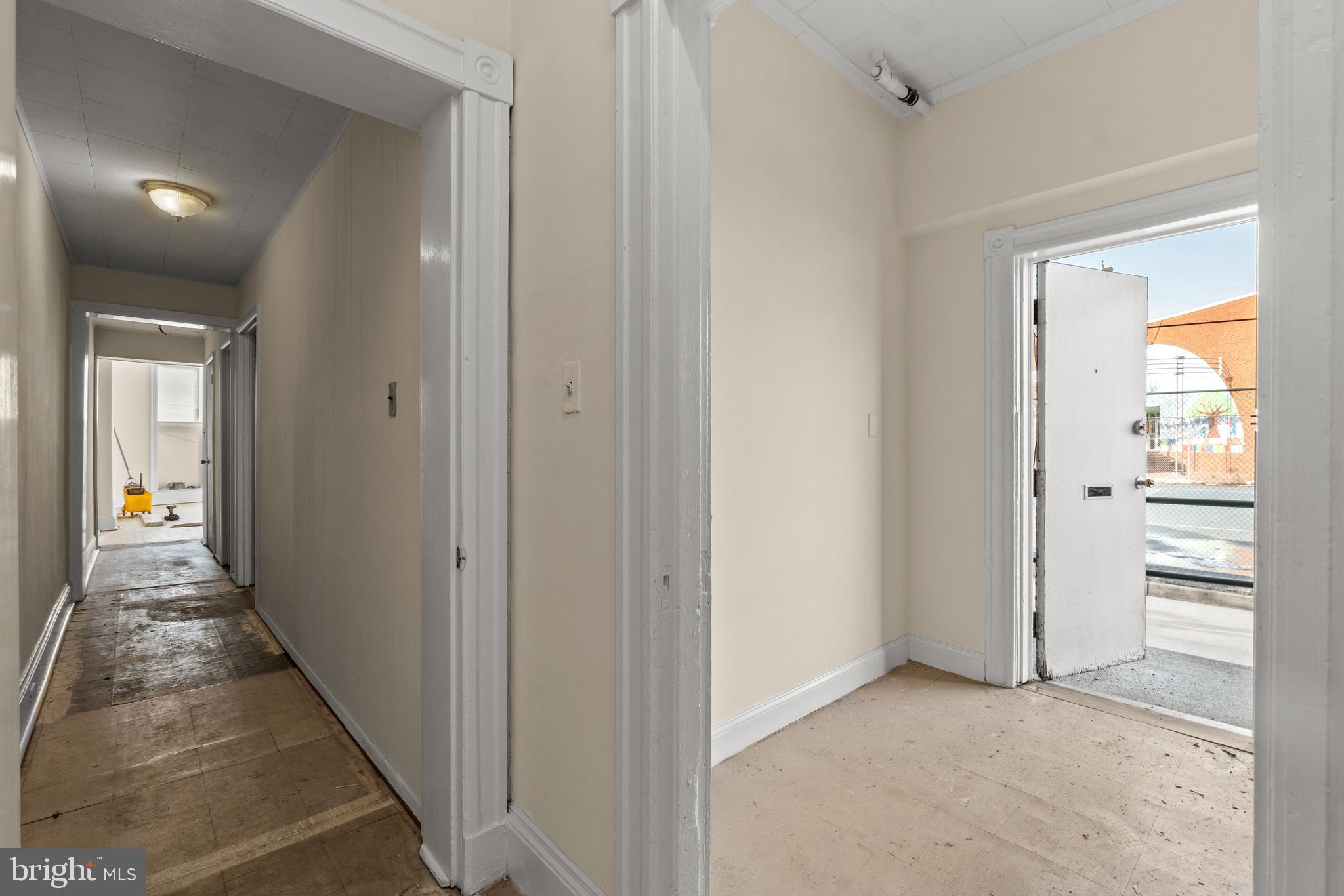 CHARLES VILLAGE - Residential Income