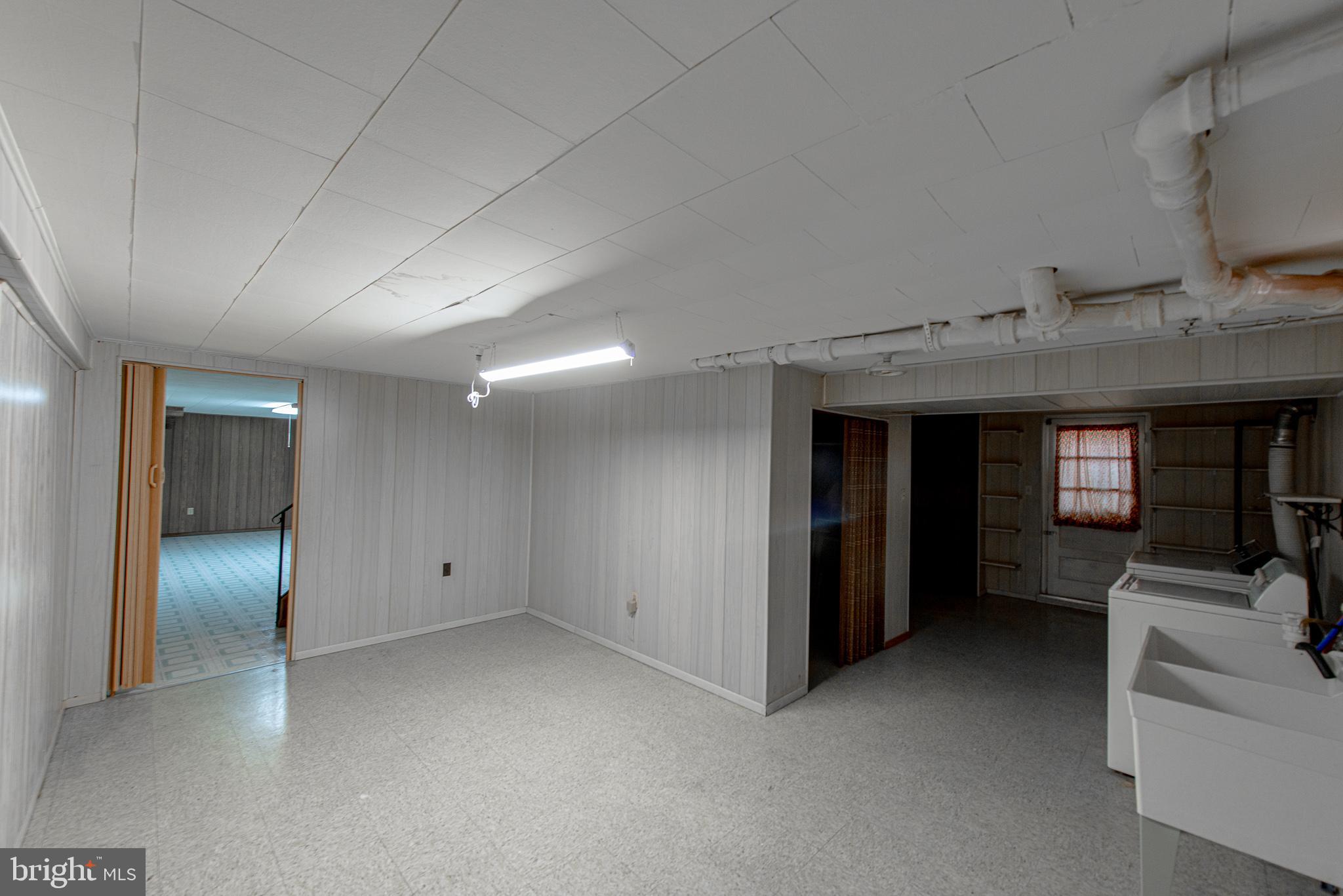 THE HIGHLANDS - Residential Lease