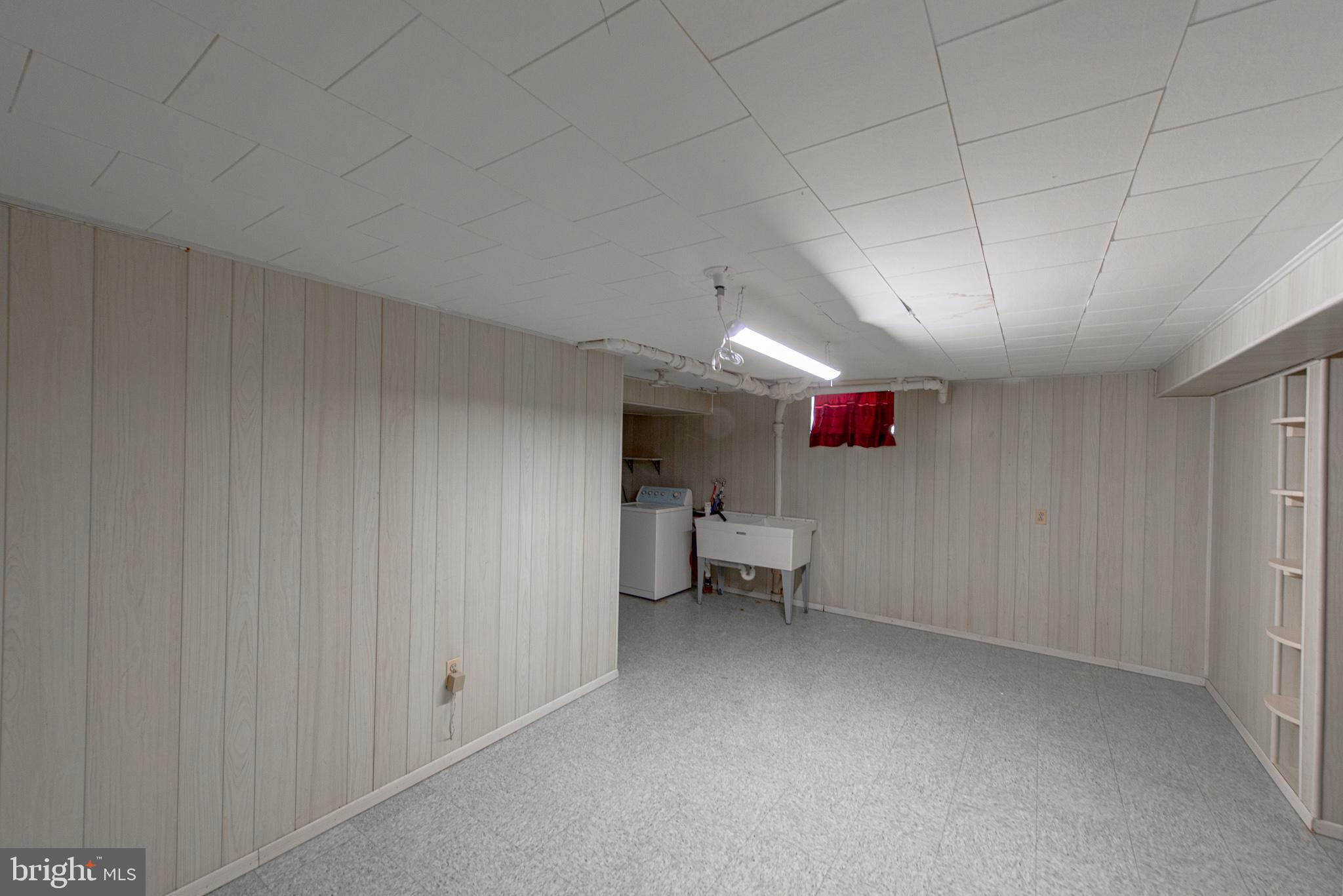 THE HIGHLANDS - Residential Lease