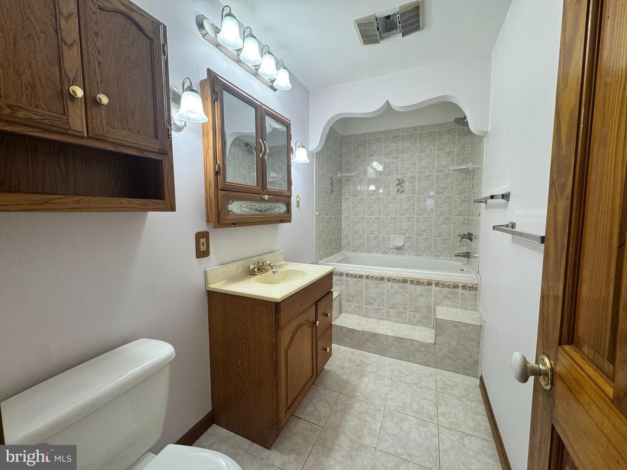 GRANDVIEW ESTS - Residential