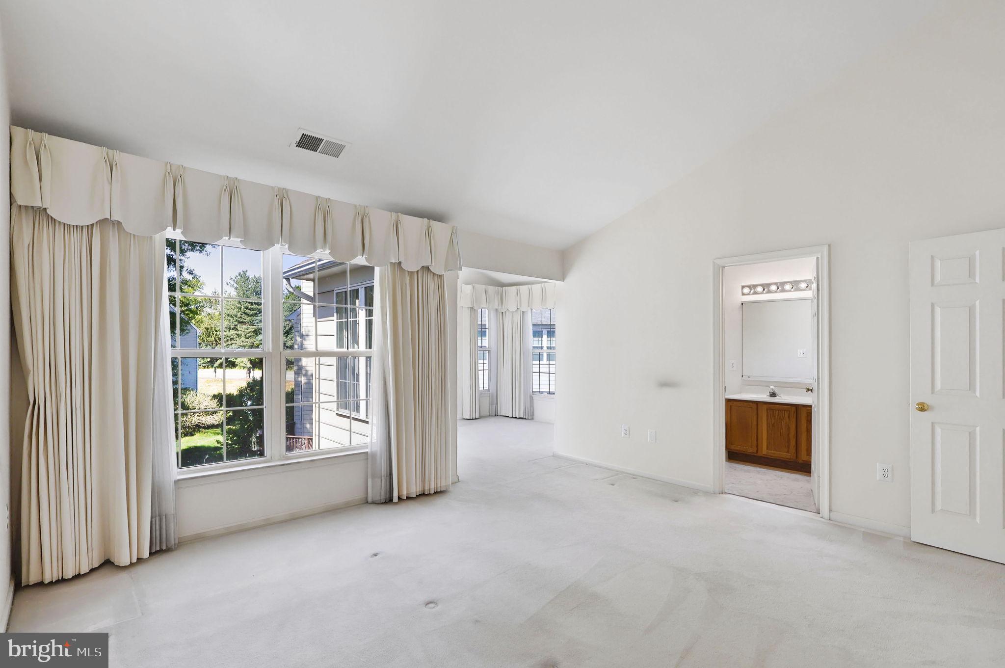 POTOMAC LAKES - Residential