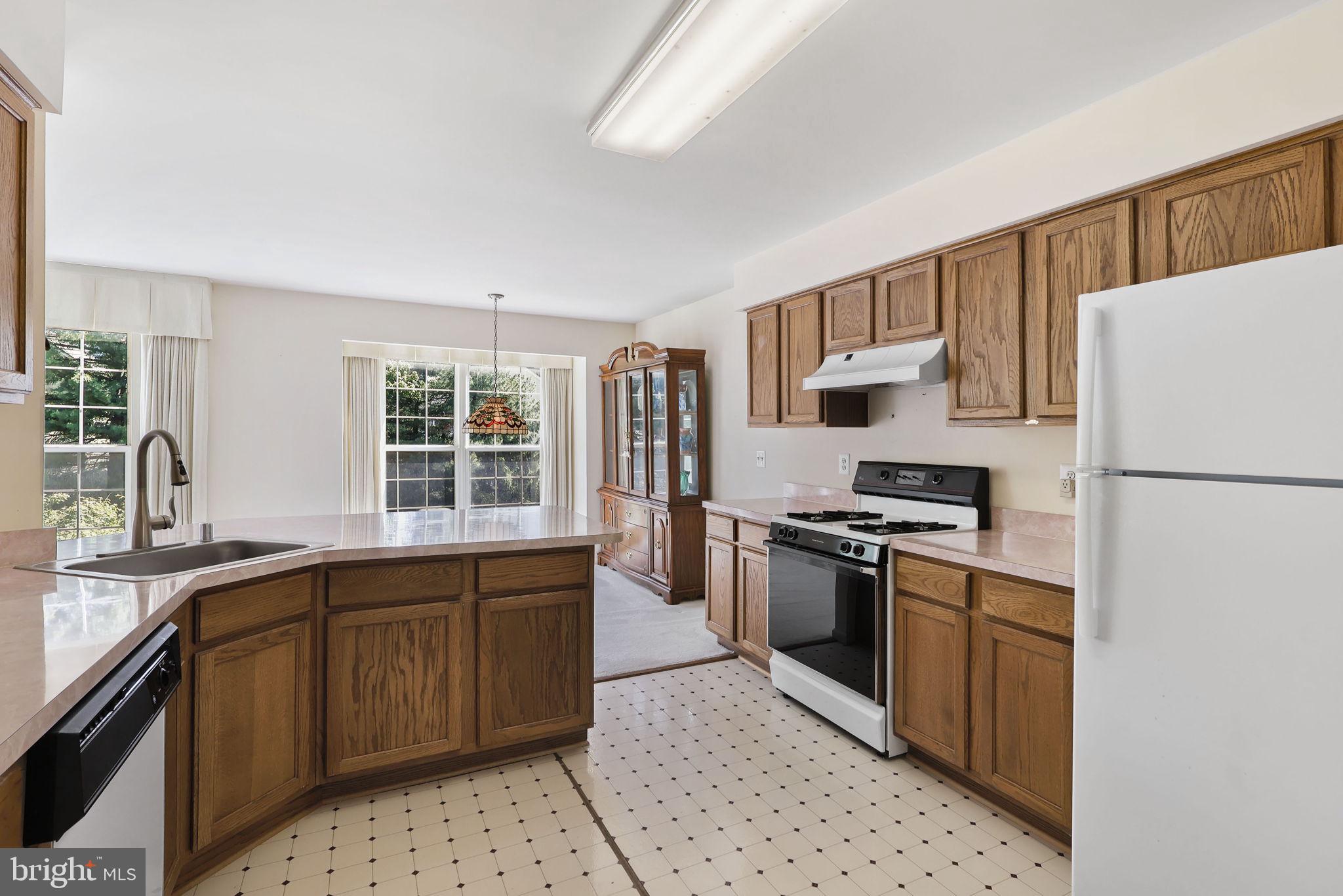 POTOMAC LAKES - Residential