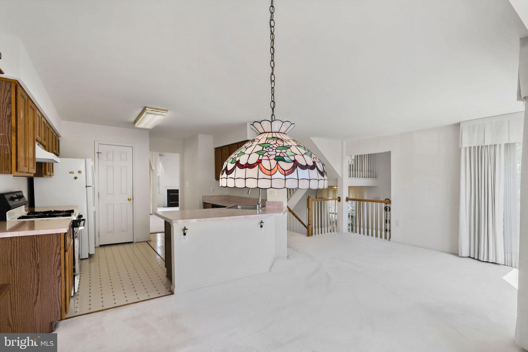 POTOMAC LAKES - Residential