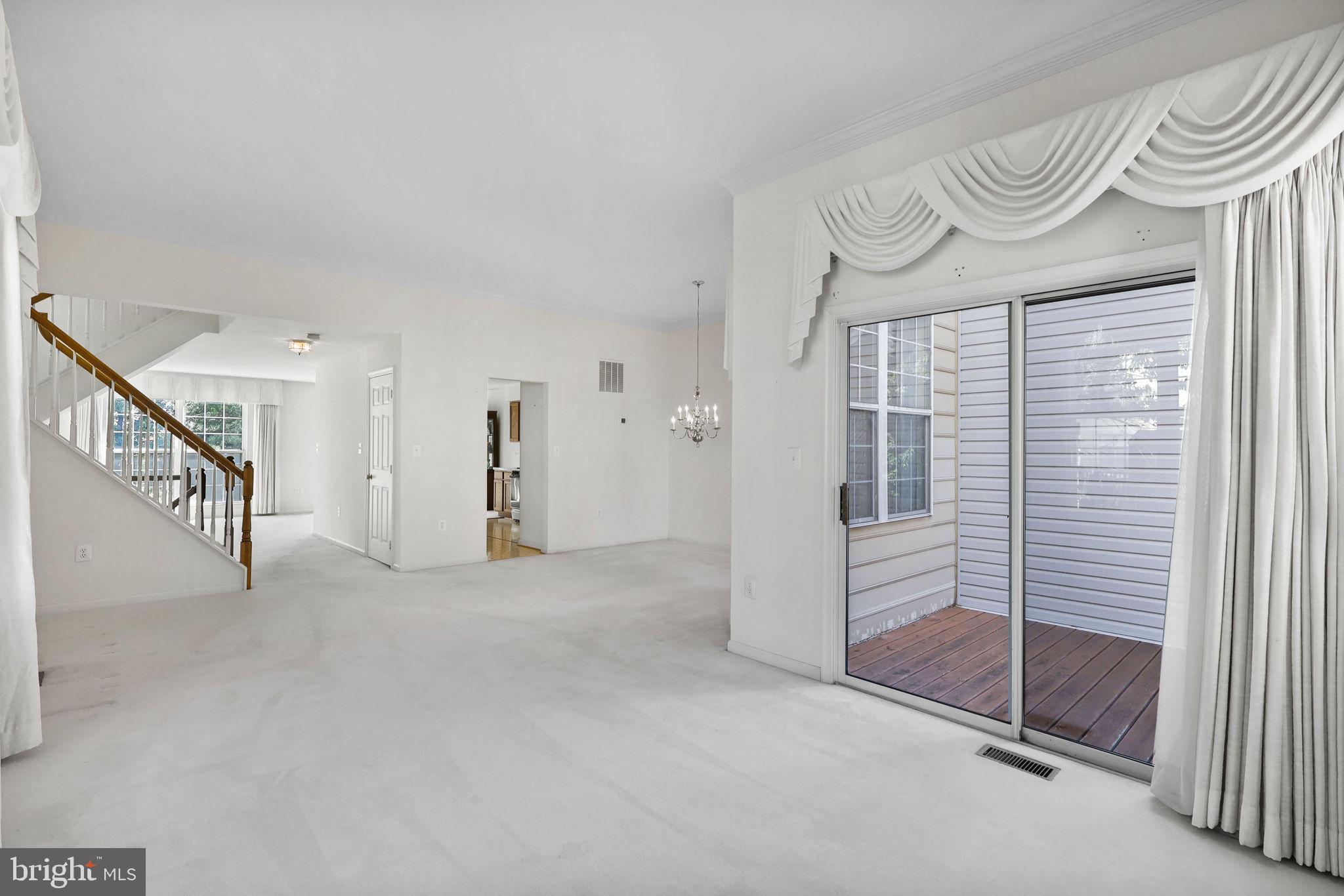POTOMAC LAKES - Residential