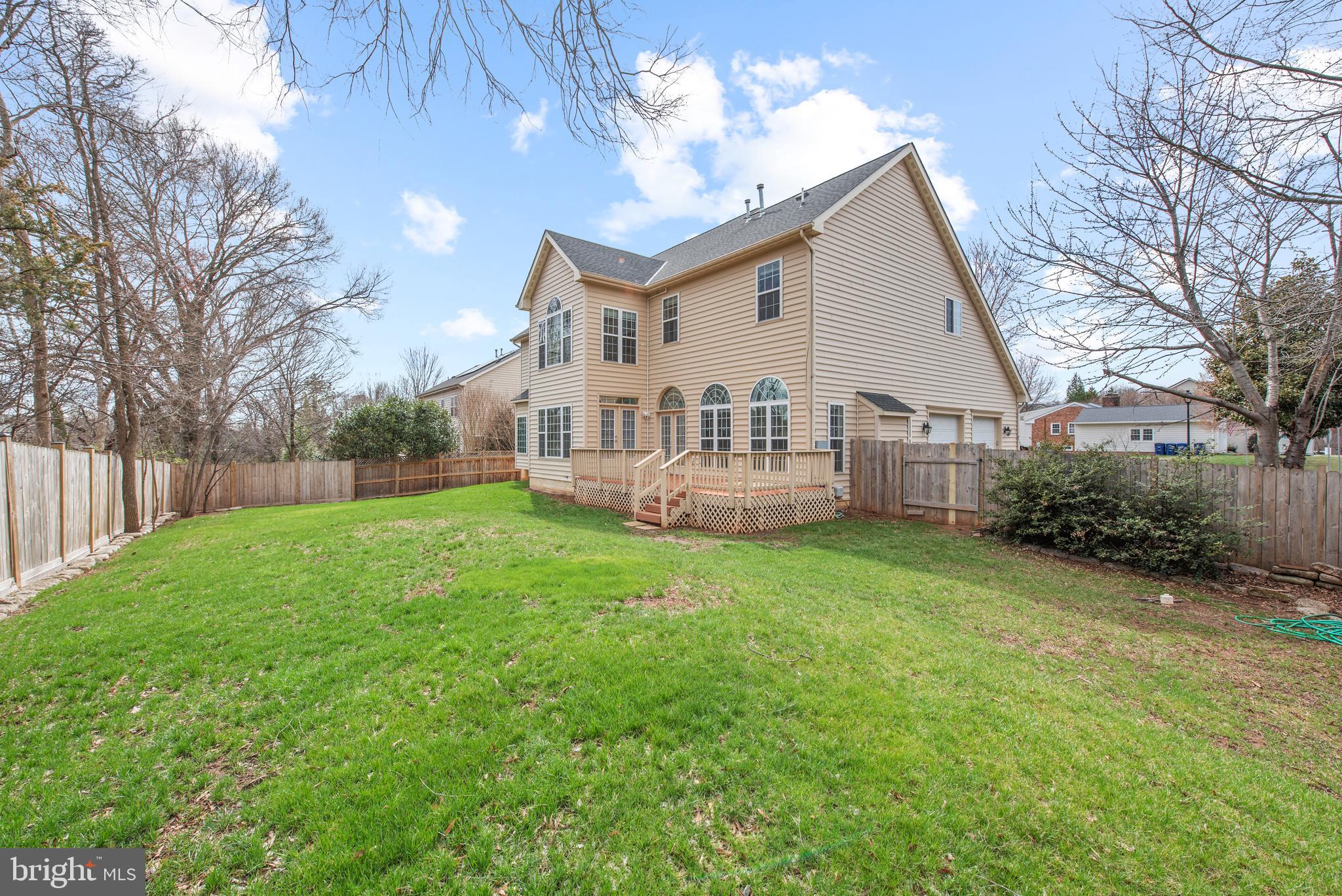 MADISON MANOR - Residential