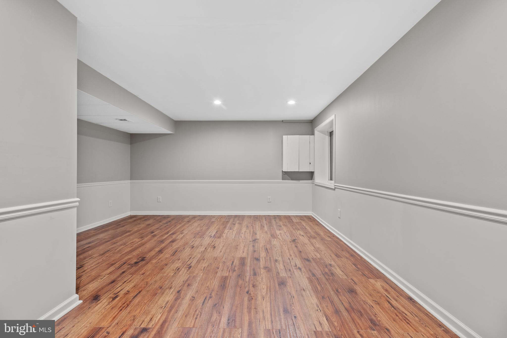 MADISON MANOR - Residential