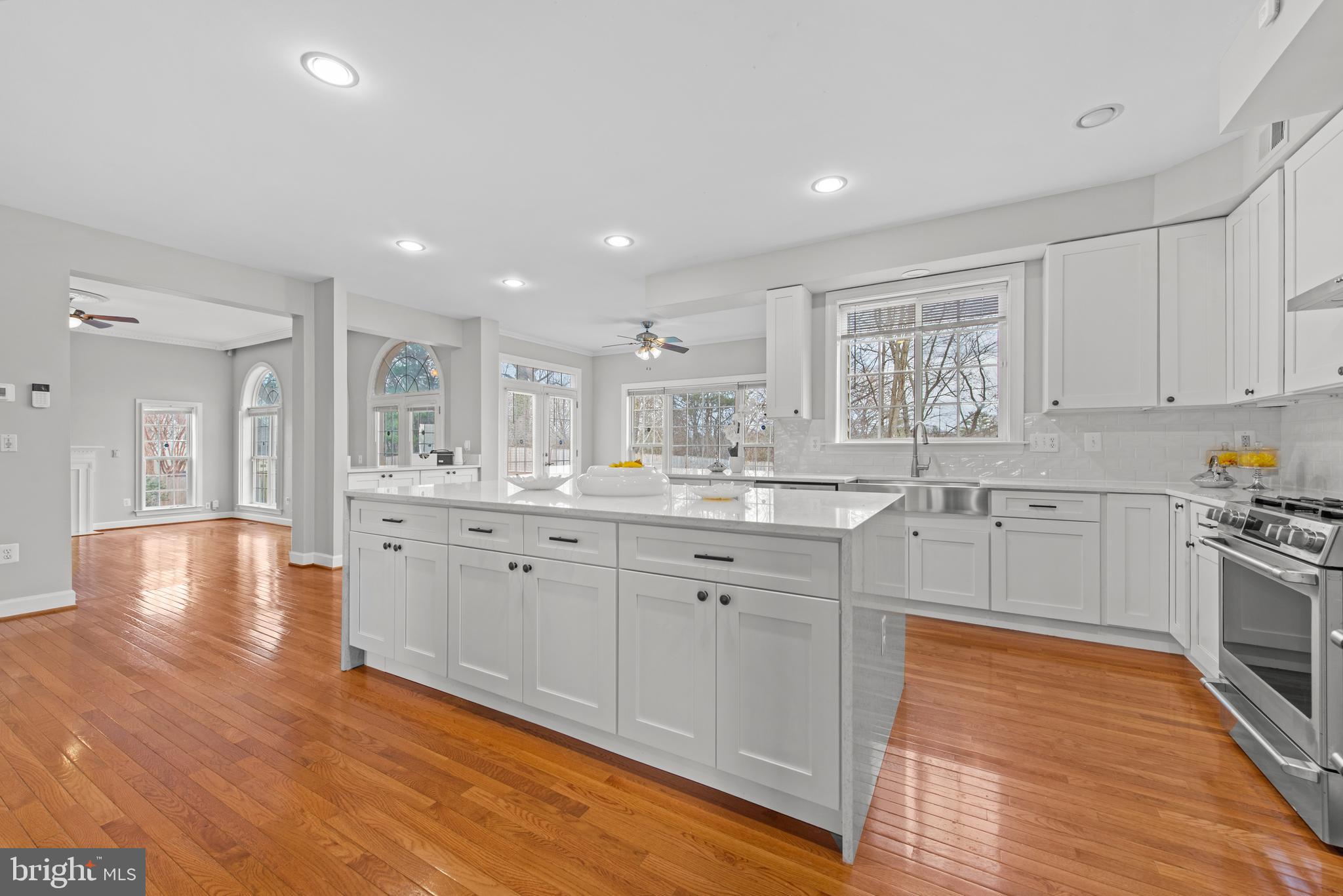 MADISON MANOR - Residential