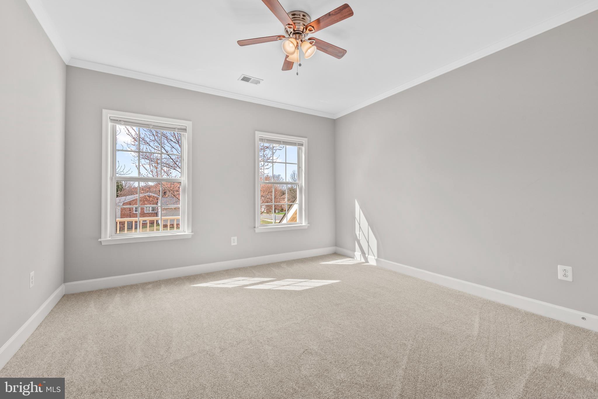 MADISON MANOR - Residential