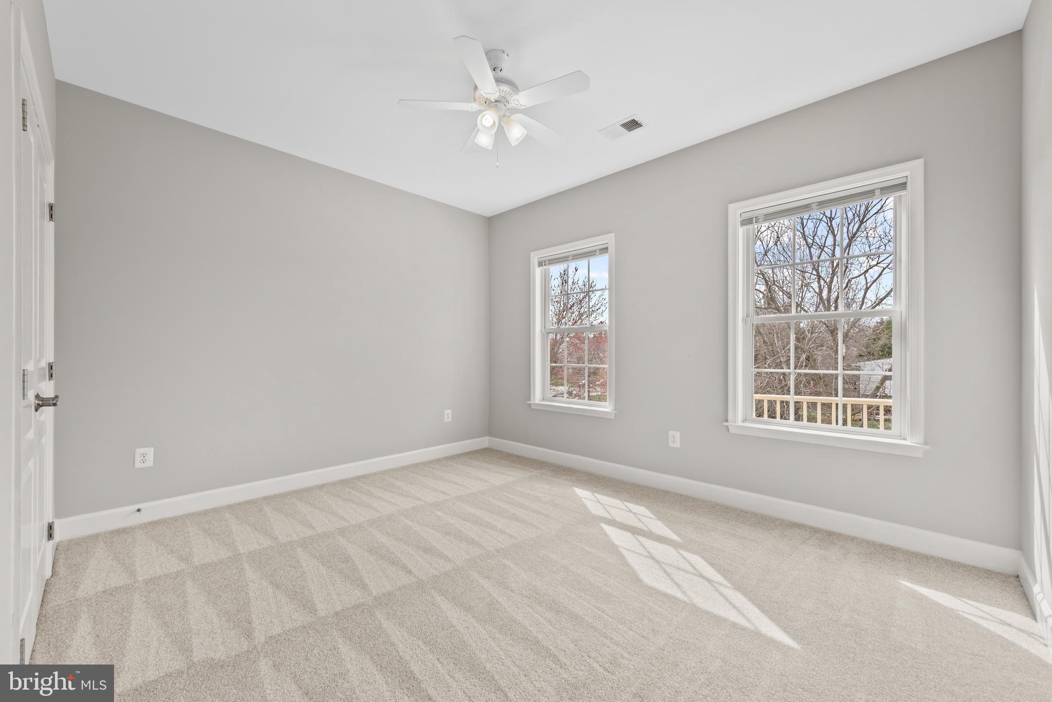 MADISON MANOR - Residential