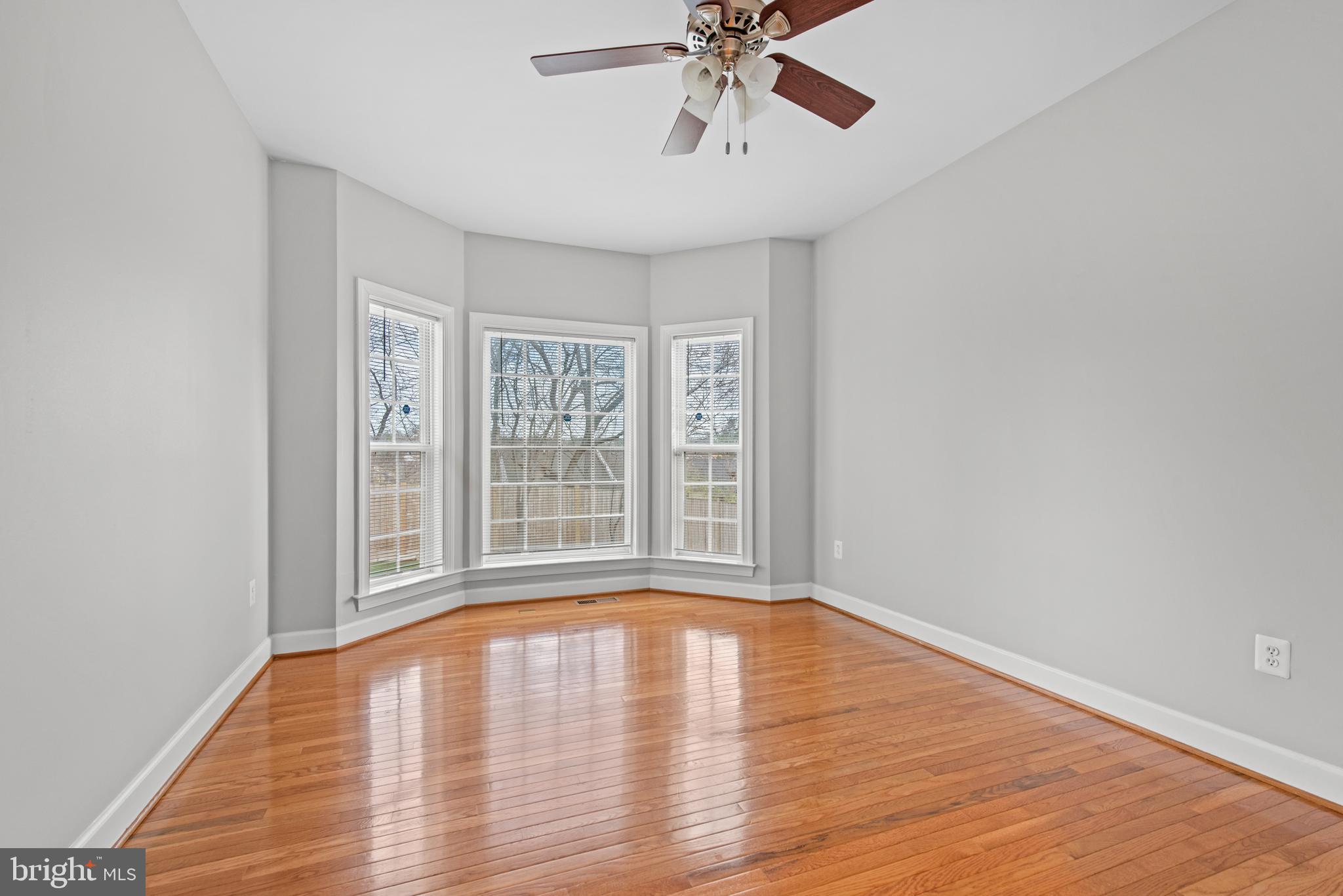 MADISON MANOR - Residential