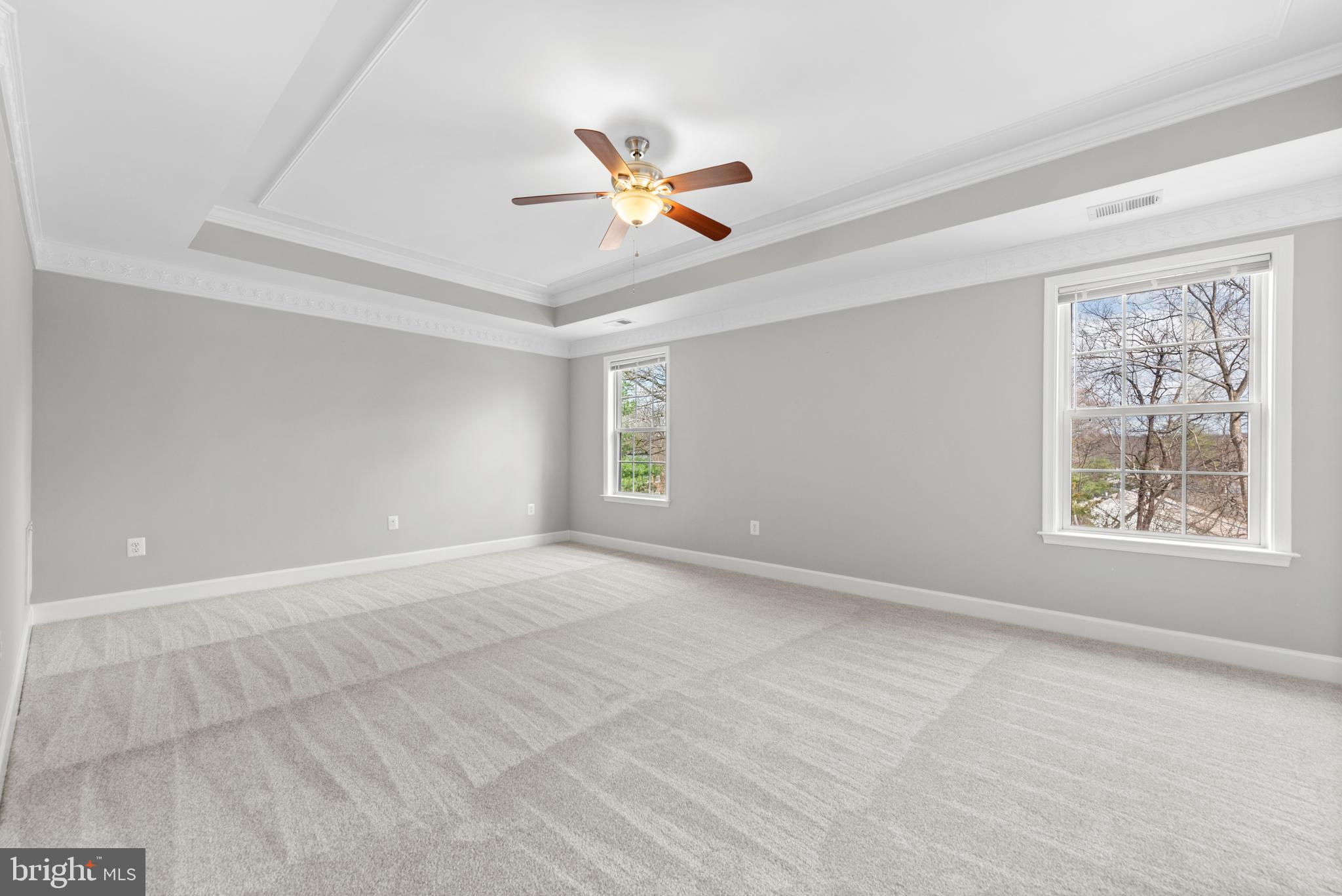 MADISON MANOR - Residential