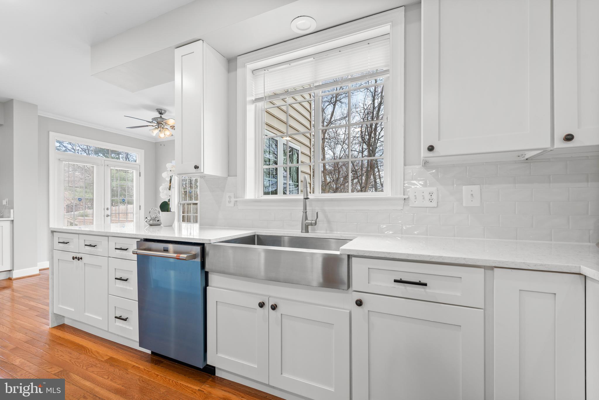 MADISON MANOR - Residential