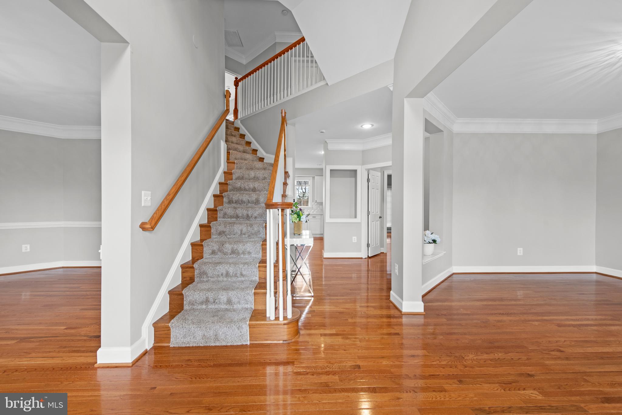 MADISON MANOR - Residential