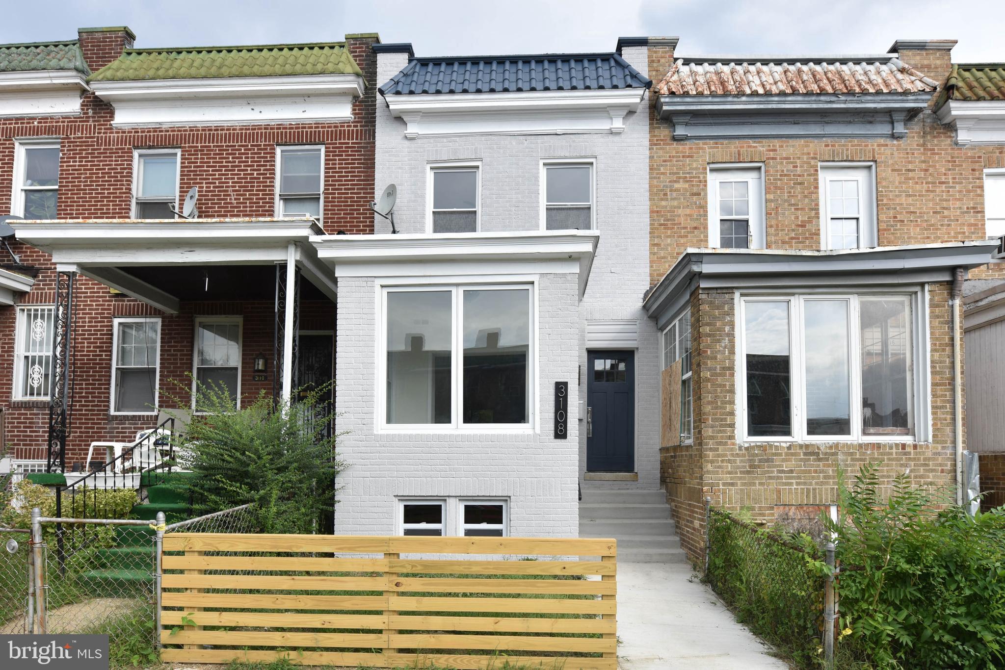 ROSEMONT - Residential Lease