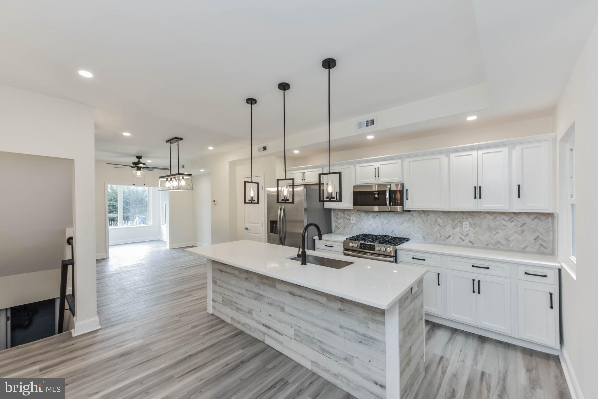 ROSEMONT - Residential Lease