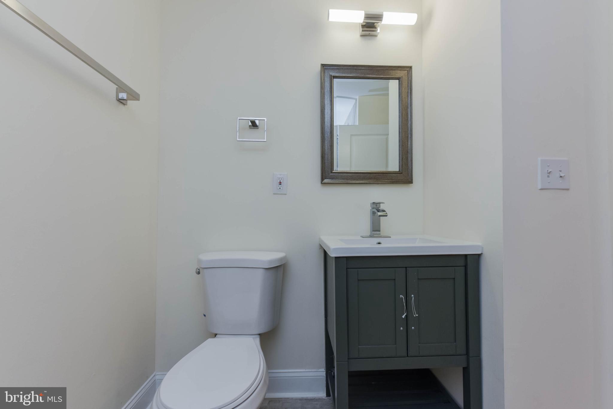 ROSEMONT - Residential Lease