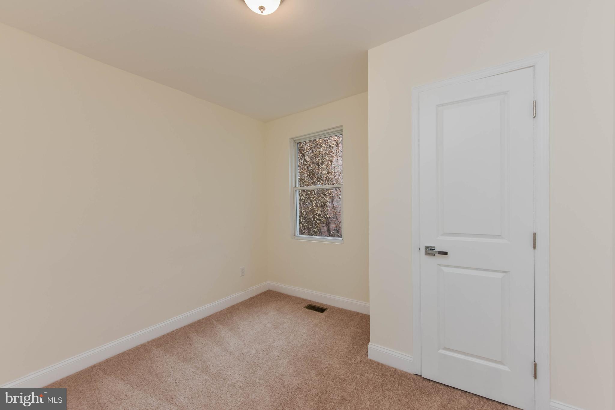 ROSEMONT - Residential Lease