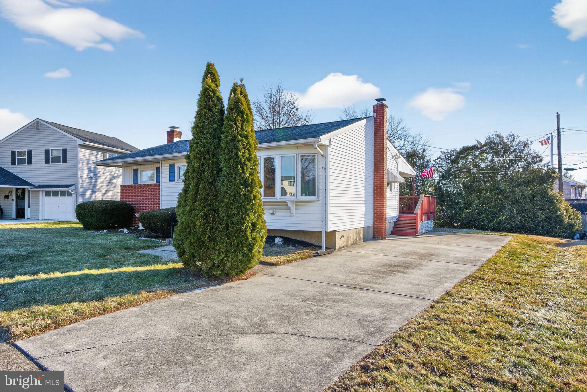 1824 HILLTOP TERRACE