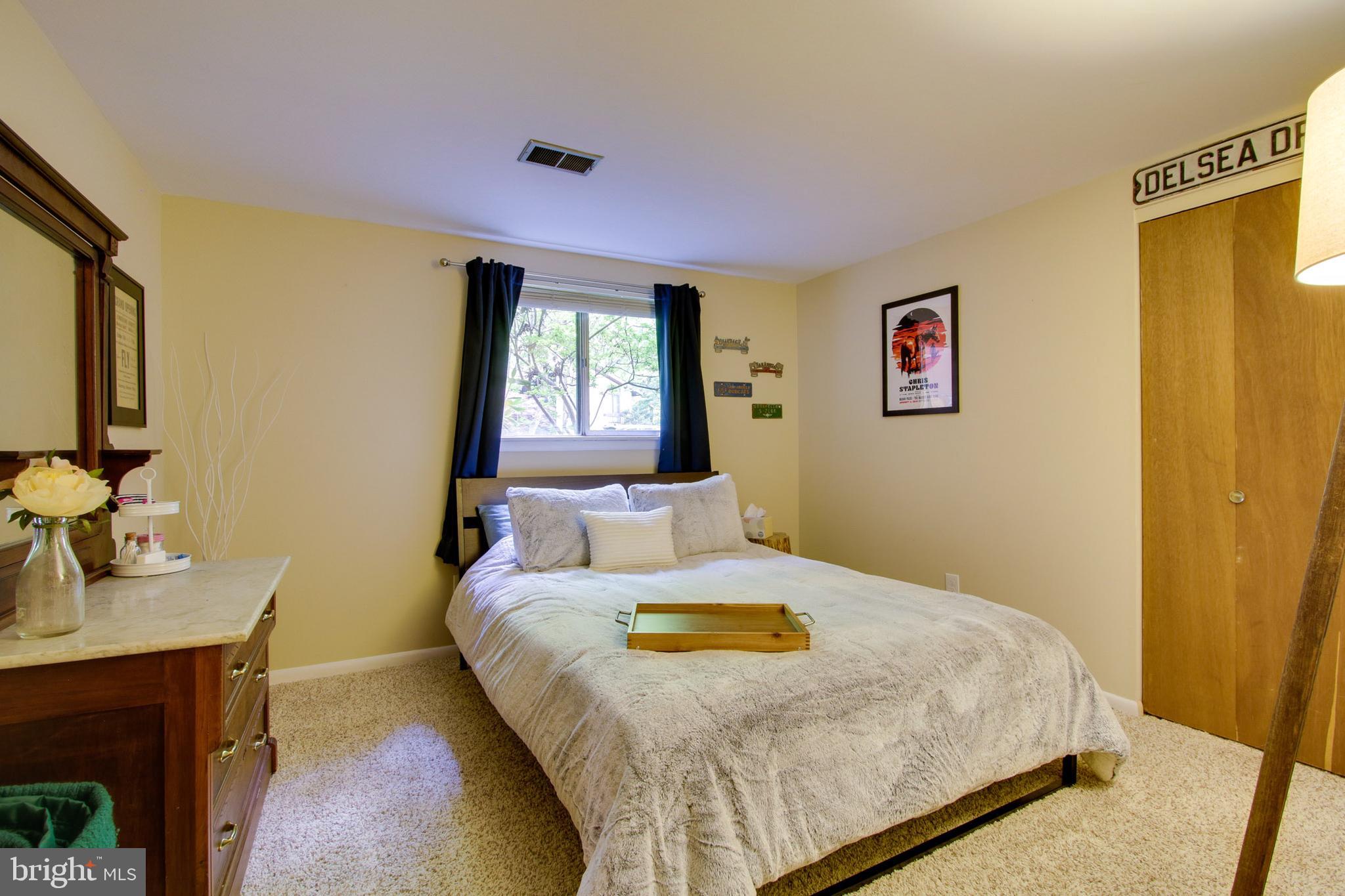 LONGFELLOW - Residential