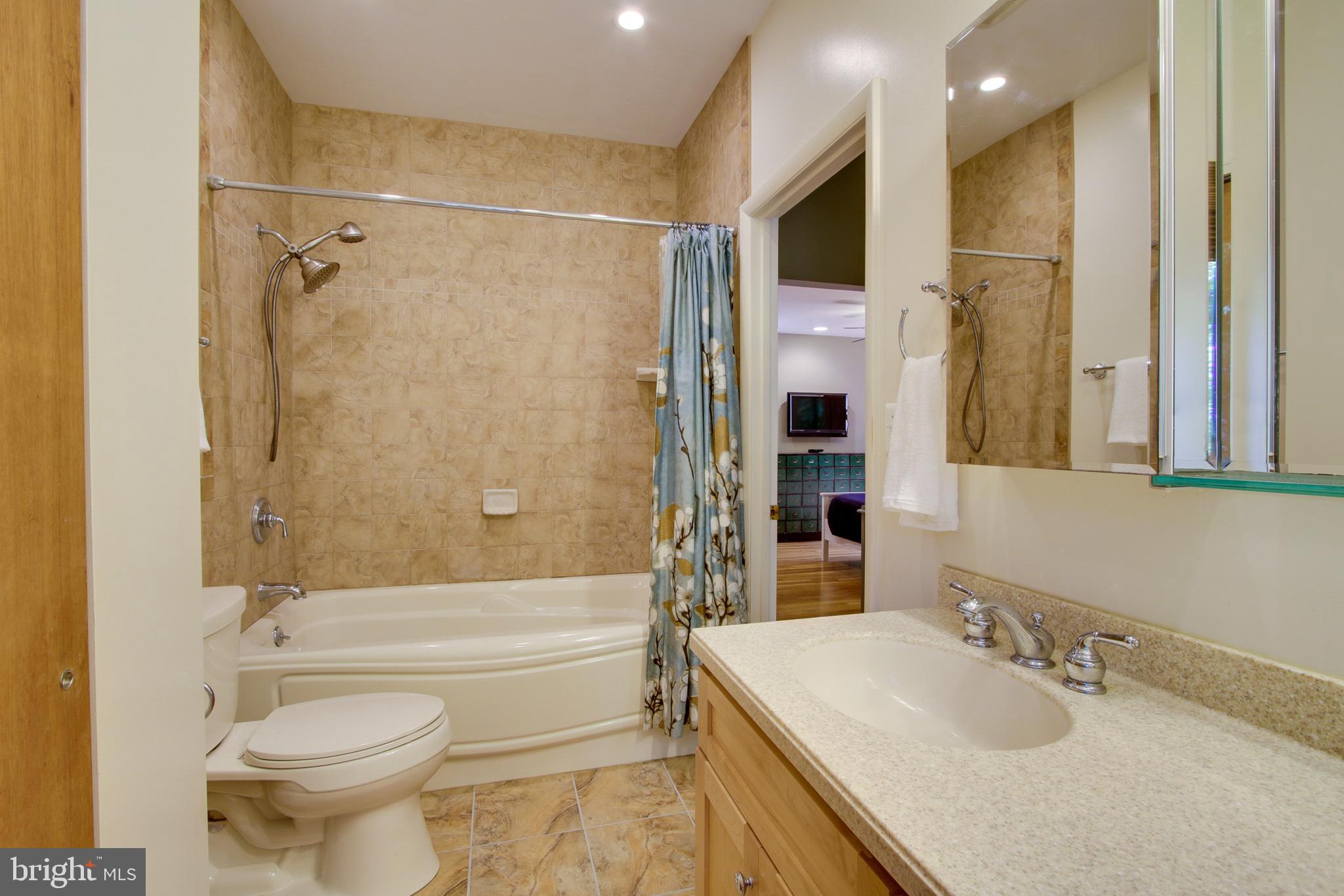 LONGFELLOW - Residential