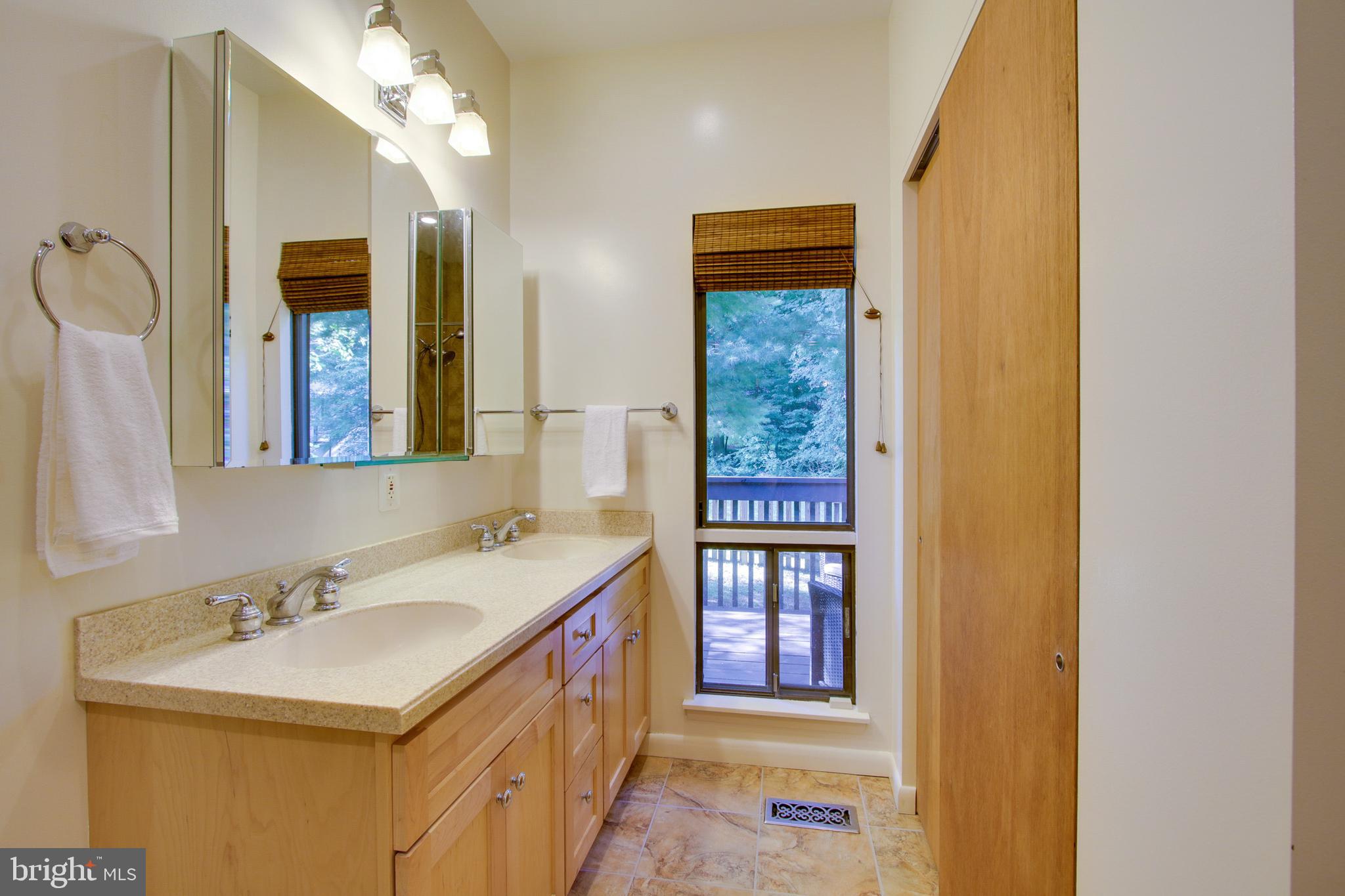 LONGFELLOW - Residential