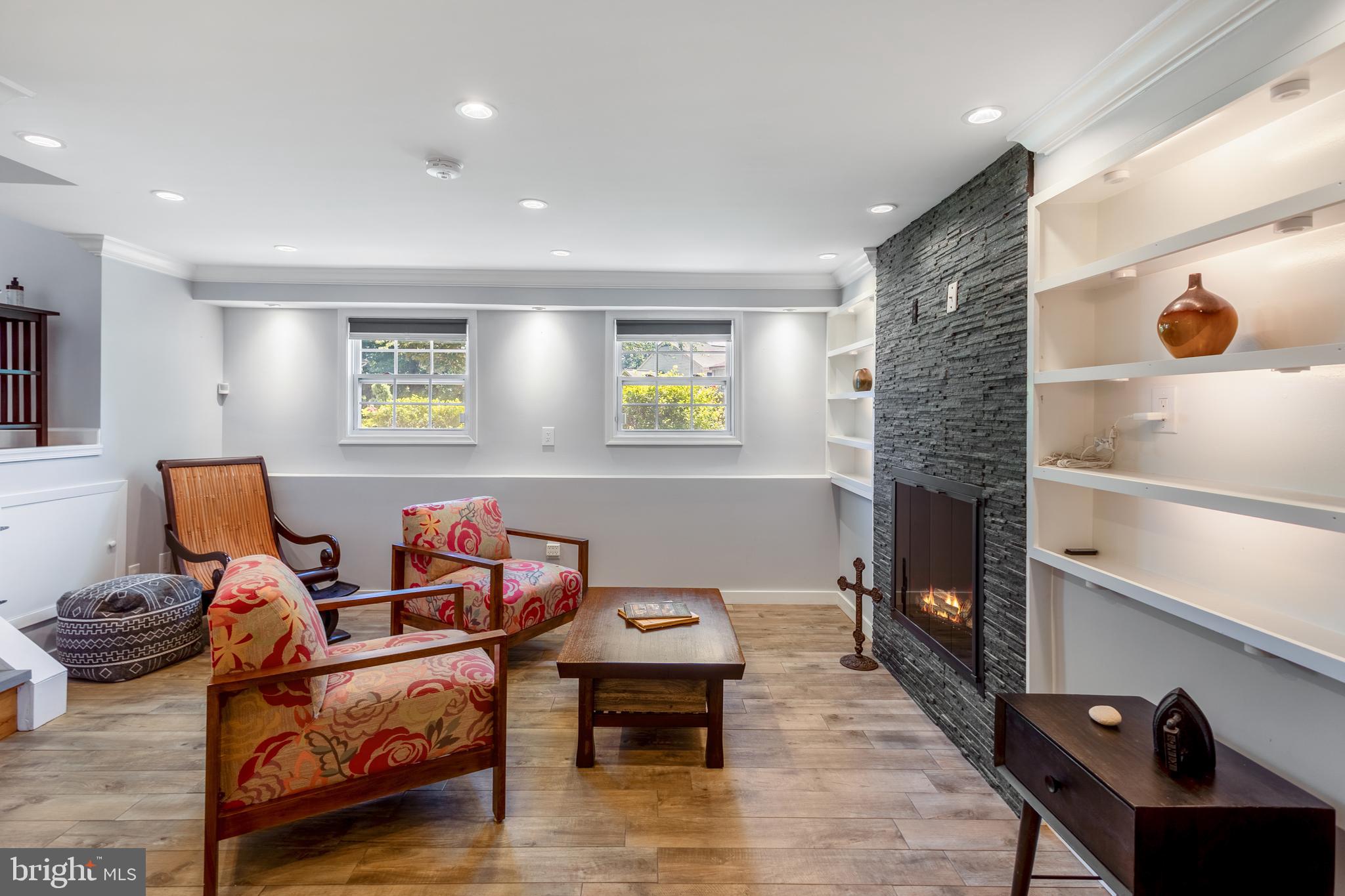 KNOLLS OF DUMFRIES - Residential