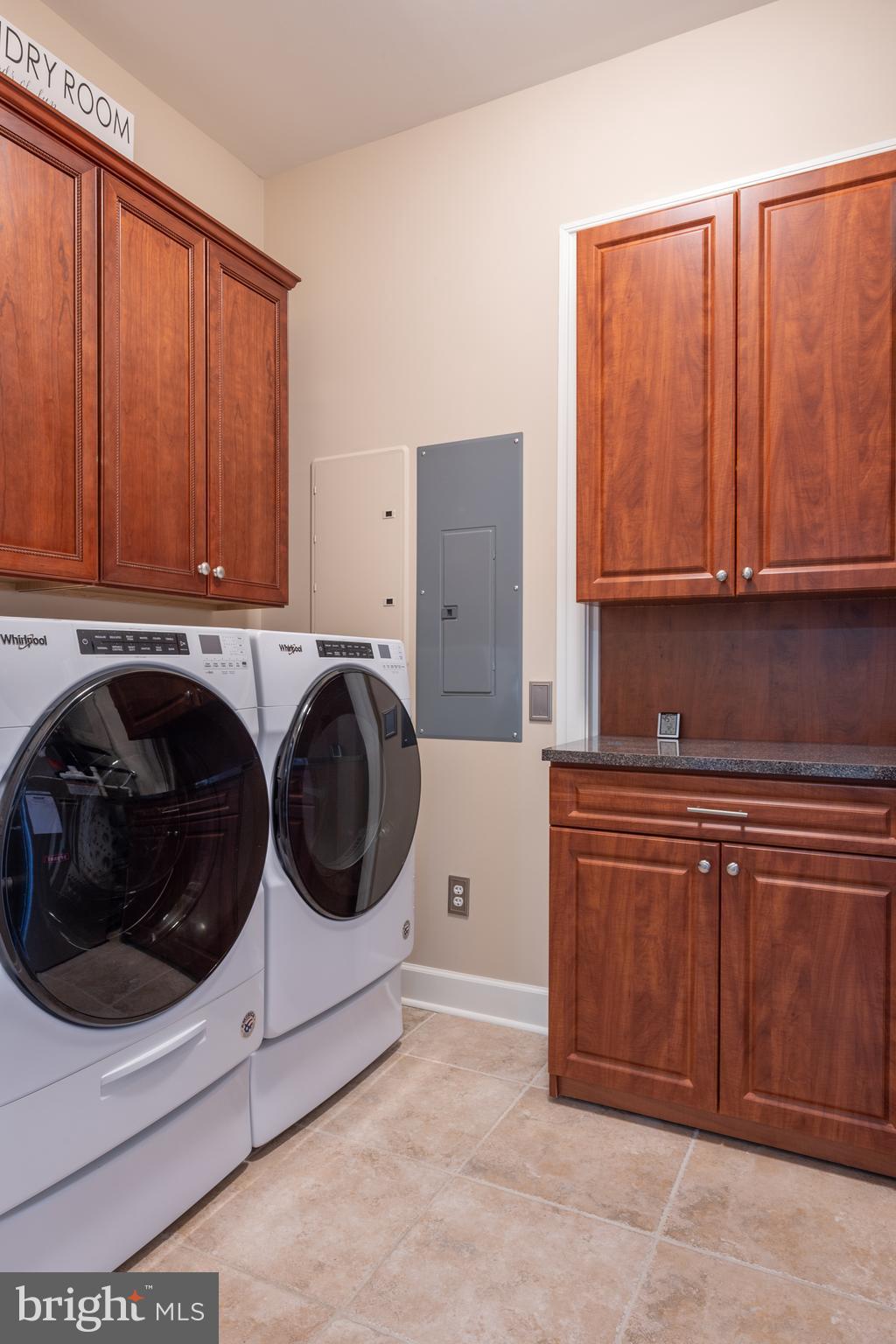 GRANDVIEW AT ANNAPOLIS TOWNE CENTRE - Residential