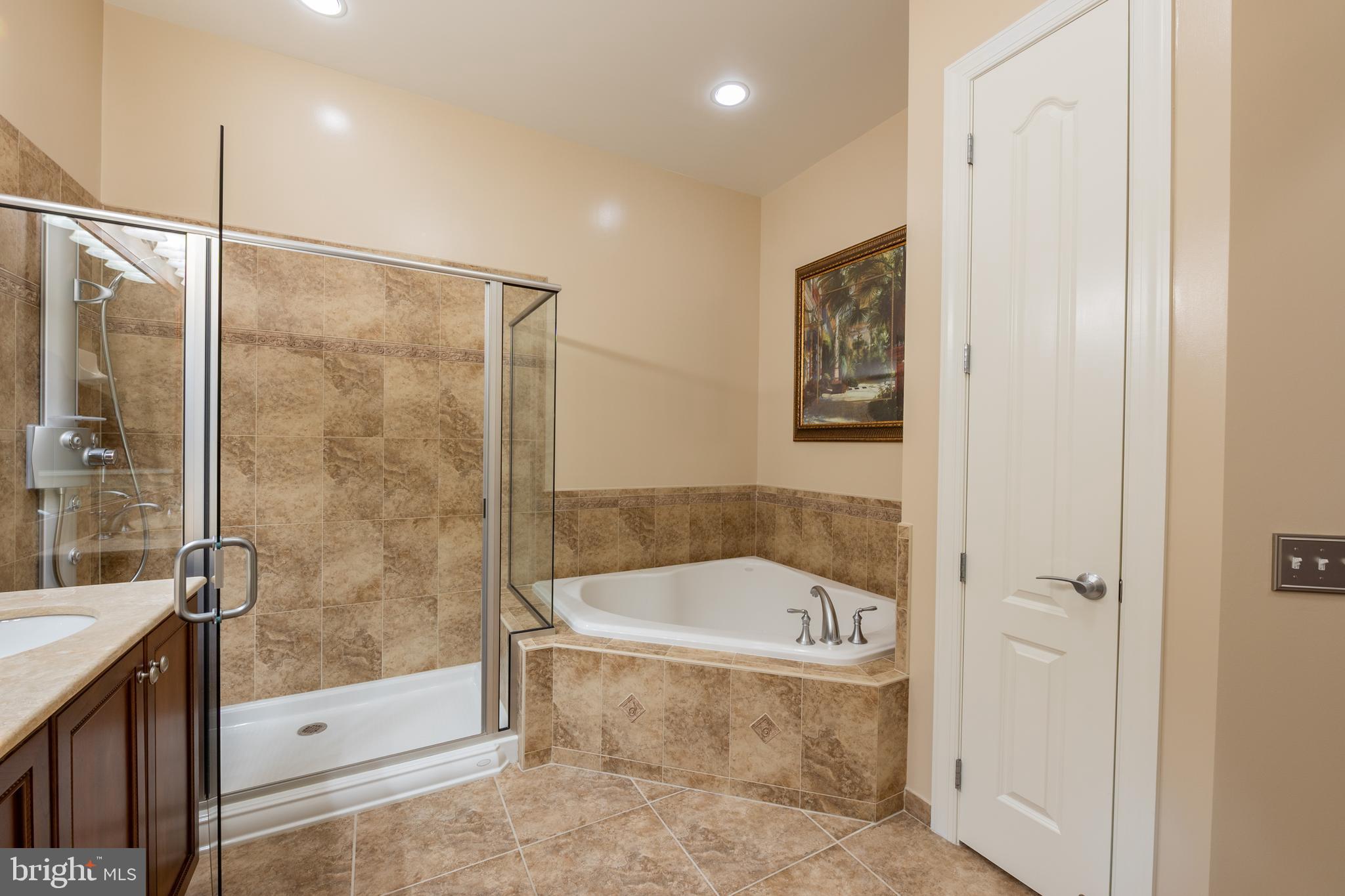 GRANDVIEW AT ANNAPOLIS TOWNE CENTRE - Residential