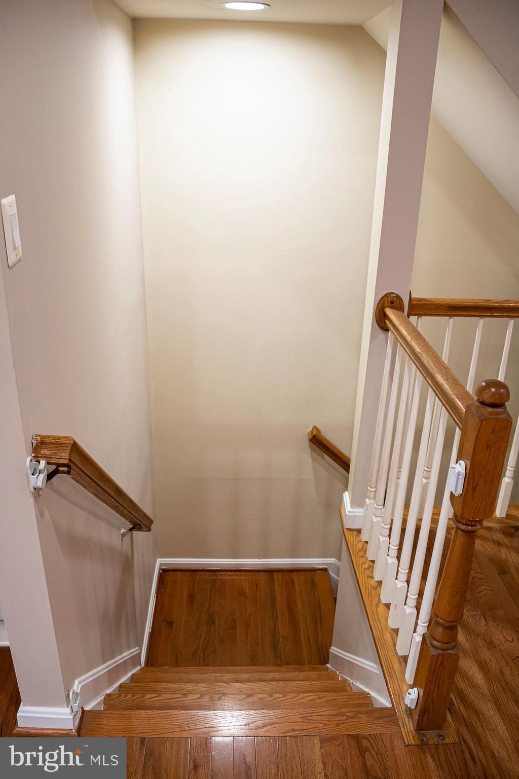 MCNAIR FARMS - Residential Lease