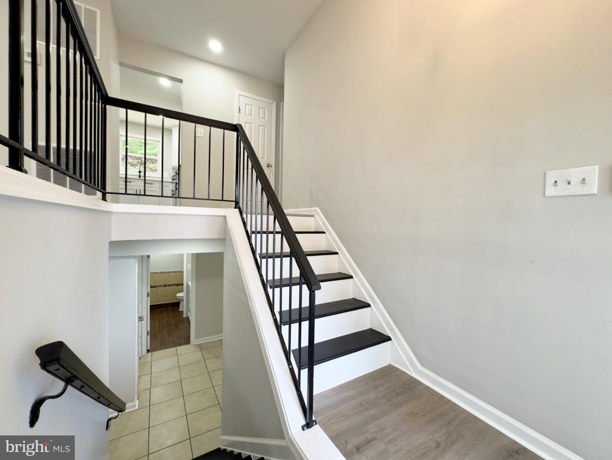 DUMFRIES OLDE PORT - Residential Lease