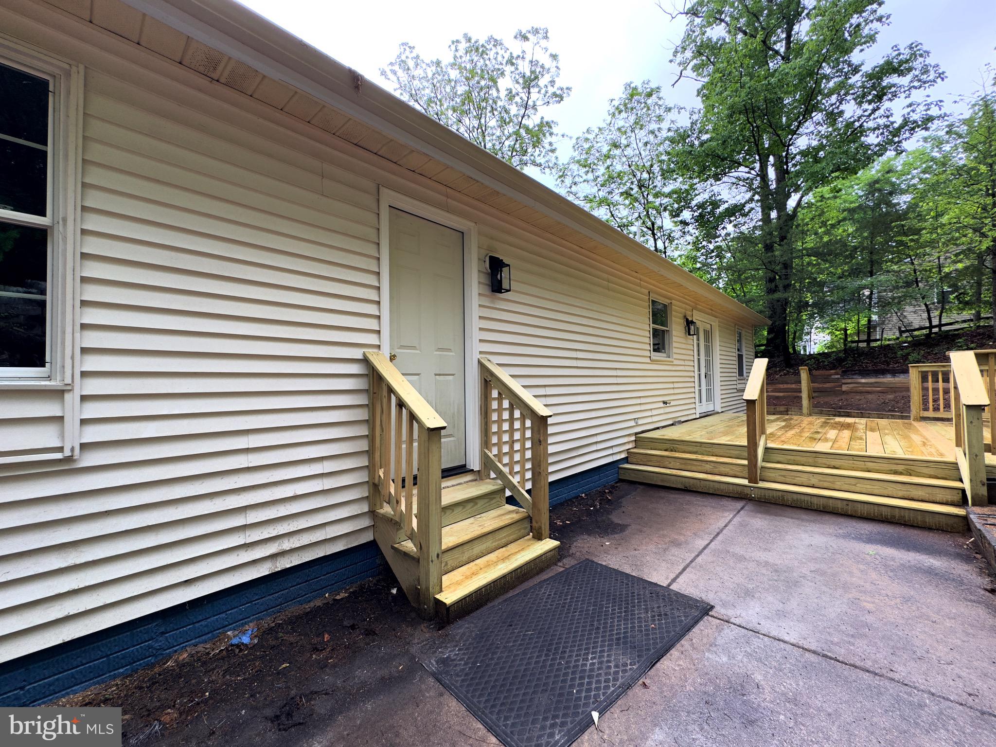 DUMFRIES OLDE PORT - Residential Lease