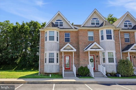 Townhouse For Sale - 309 William Taft Avenue<br/> DOWNINGTOWN, PA 19335