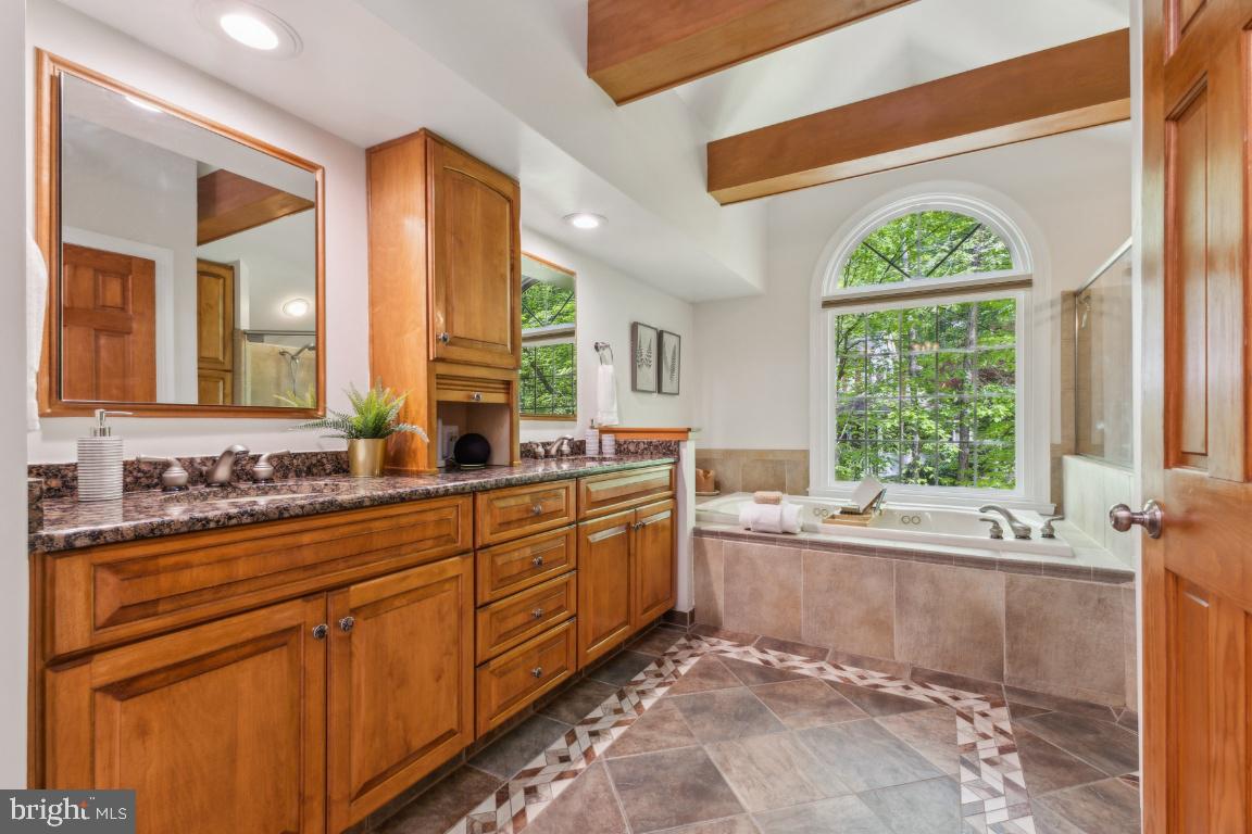 ARDMORE WOODS - Residential