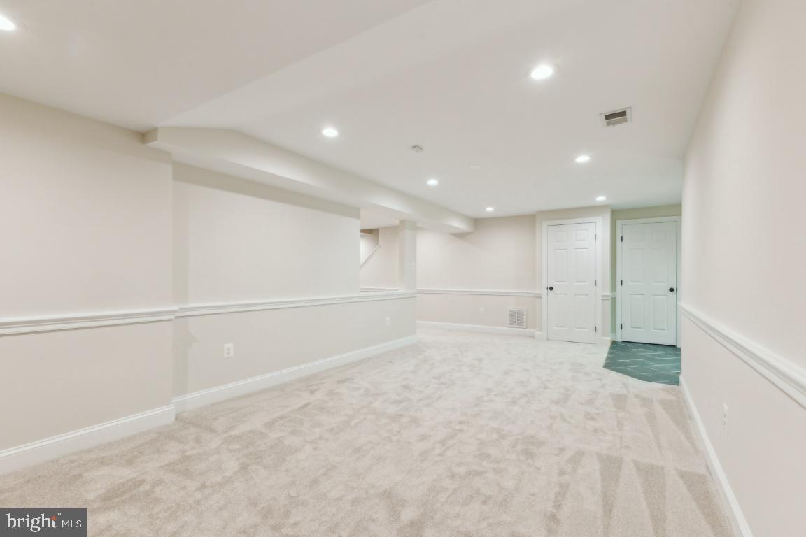 ARDMORE WOODS - Residential