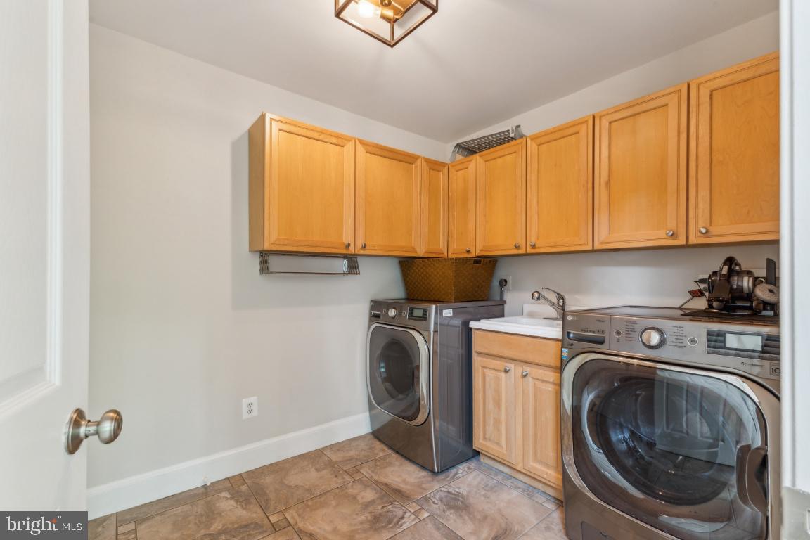 ARDMORE WOODS - Residential