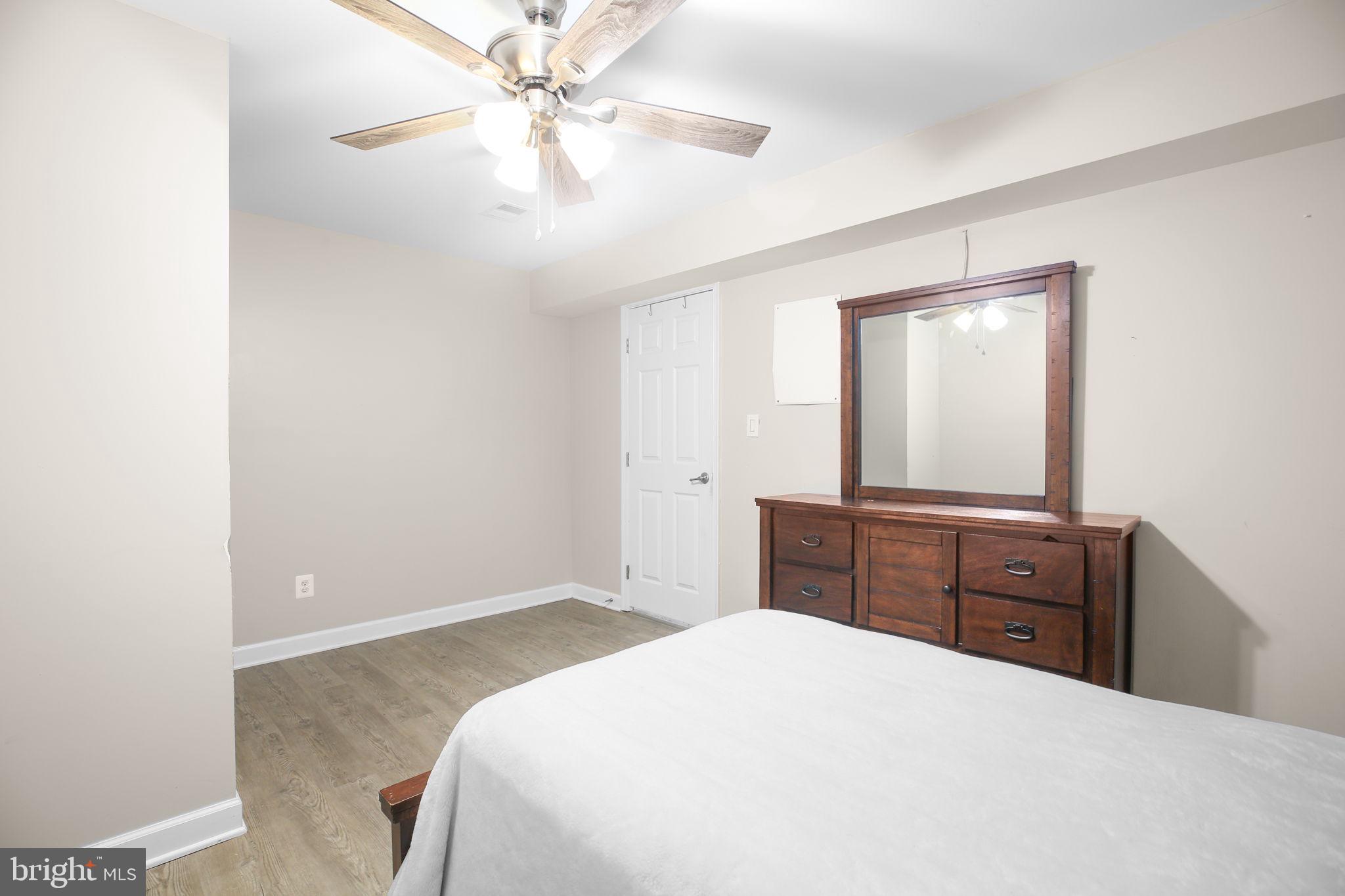 BRENTSMILL - Residential Lease