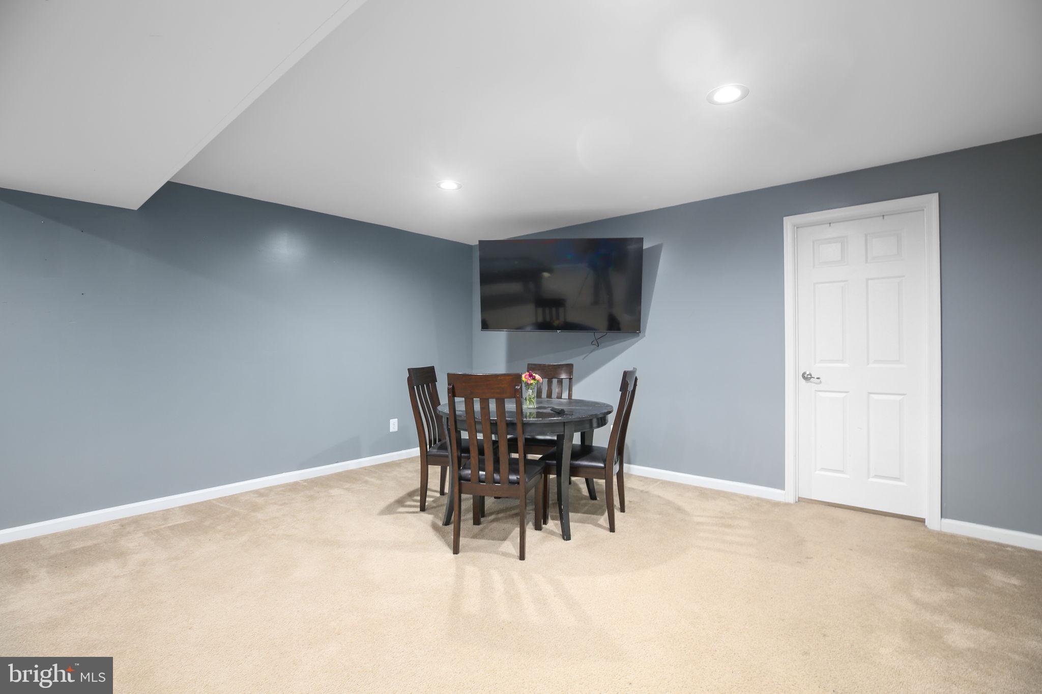 BRENTSMILL - Residential Lease