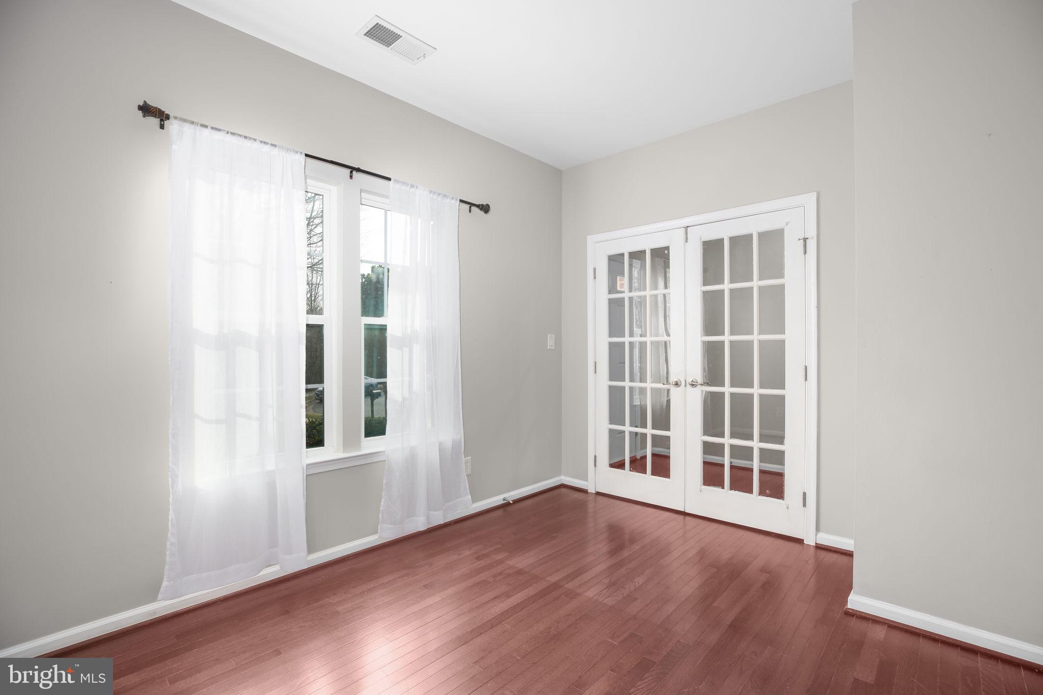 BRENTSMILL - Residential Lease