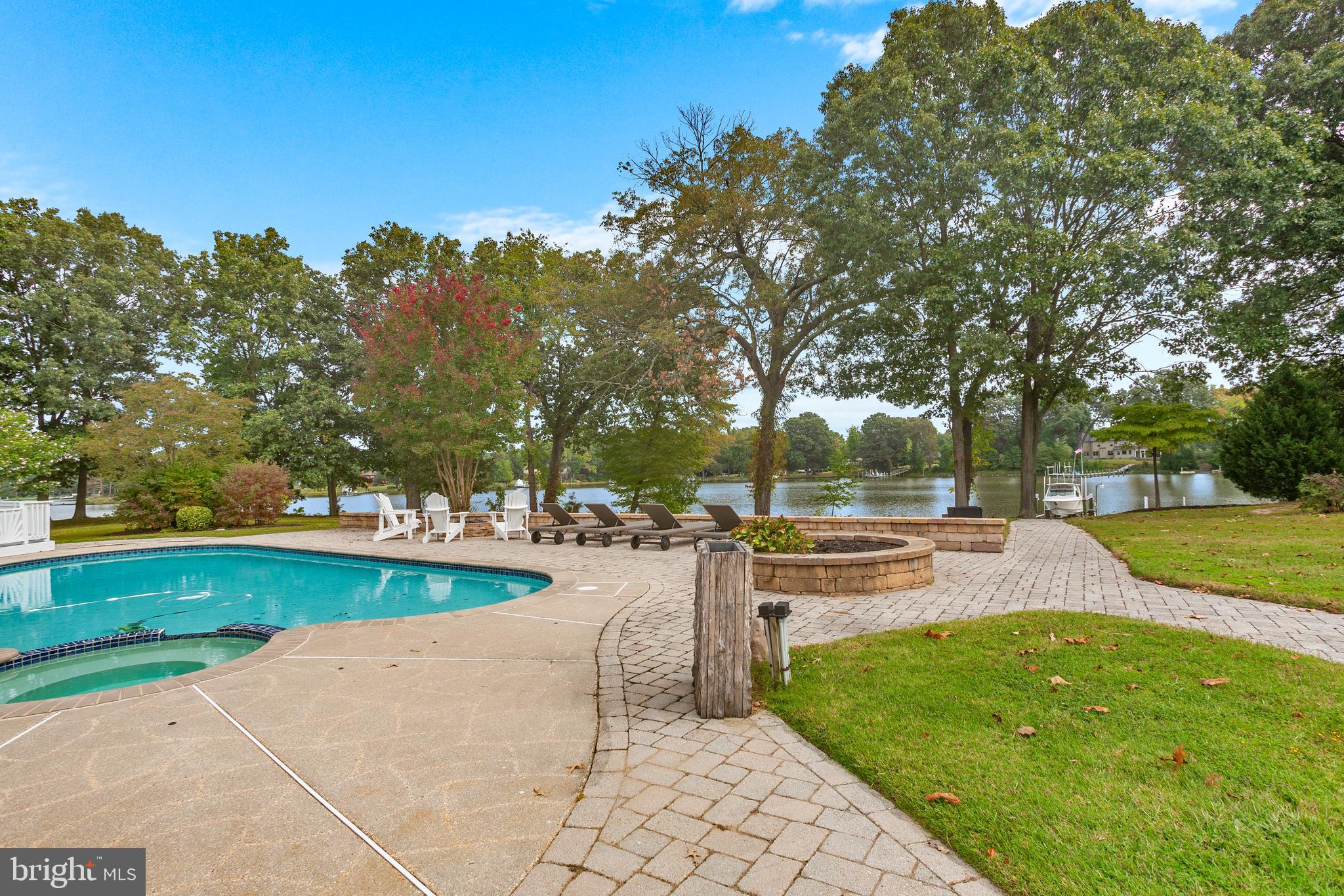 WYE HARBOR - Residential