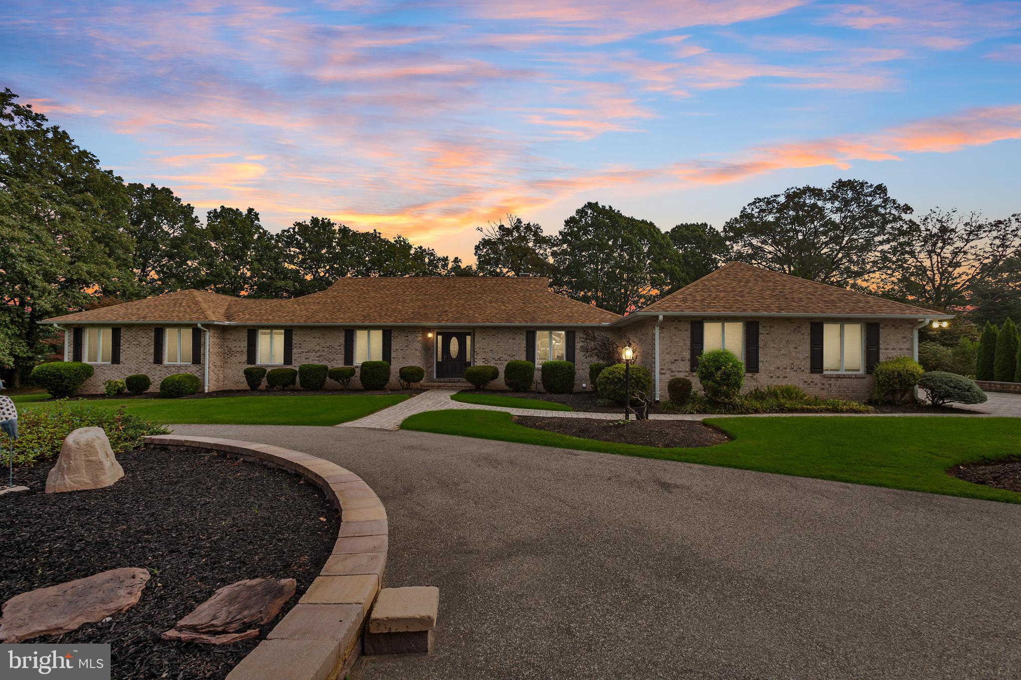 WYE HARBOR - Residential