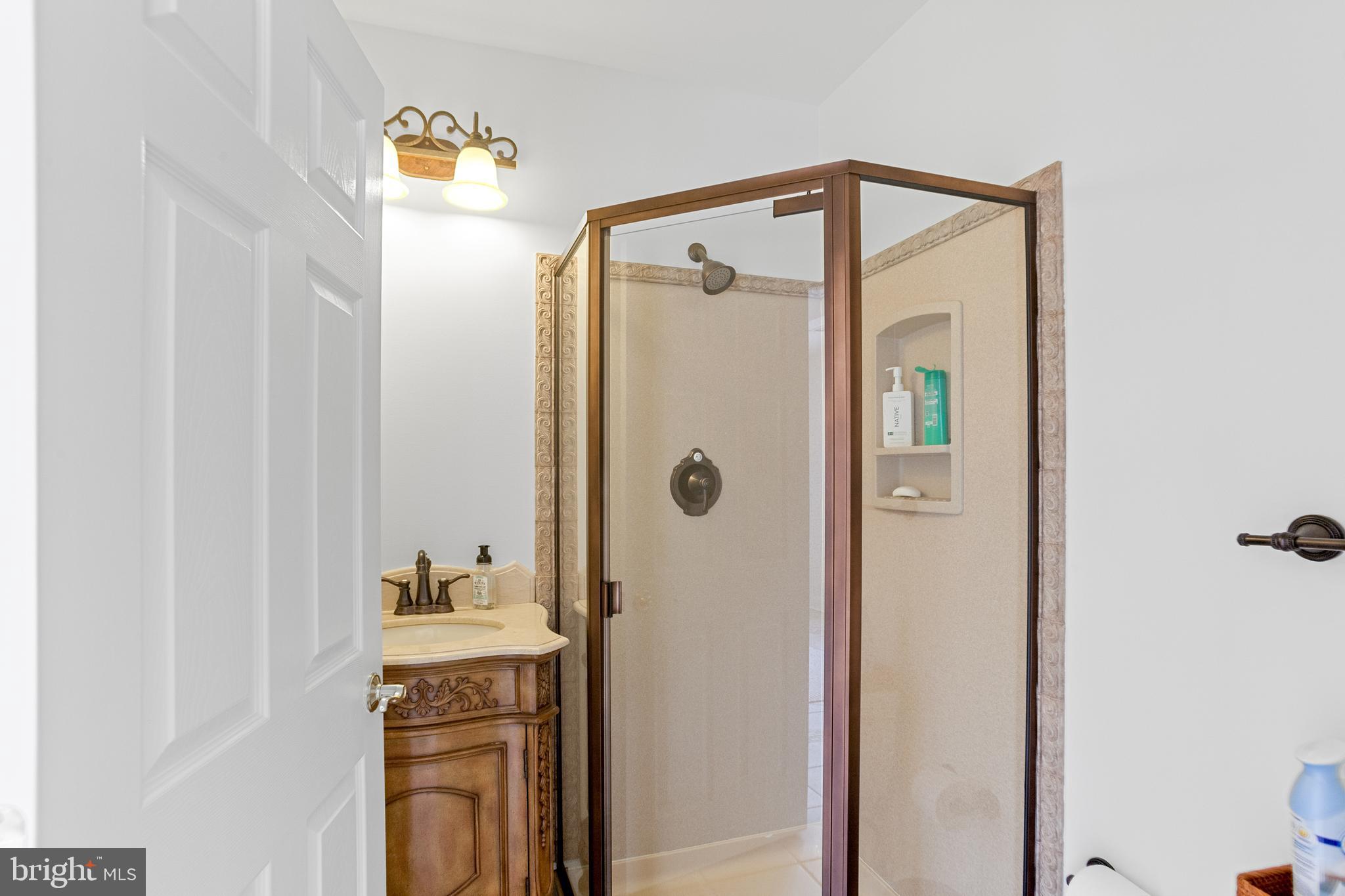 WYE HARBOR - Residential