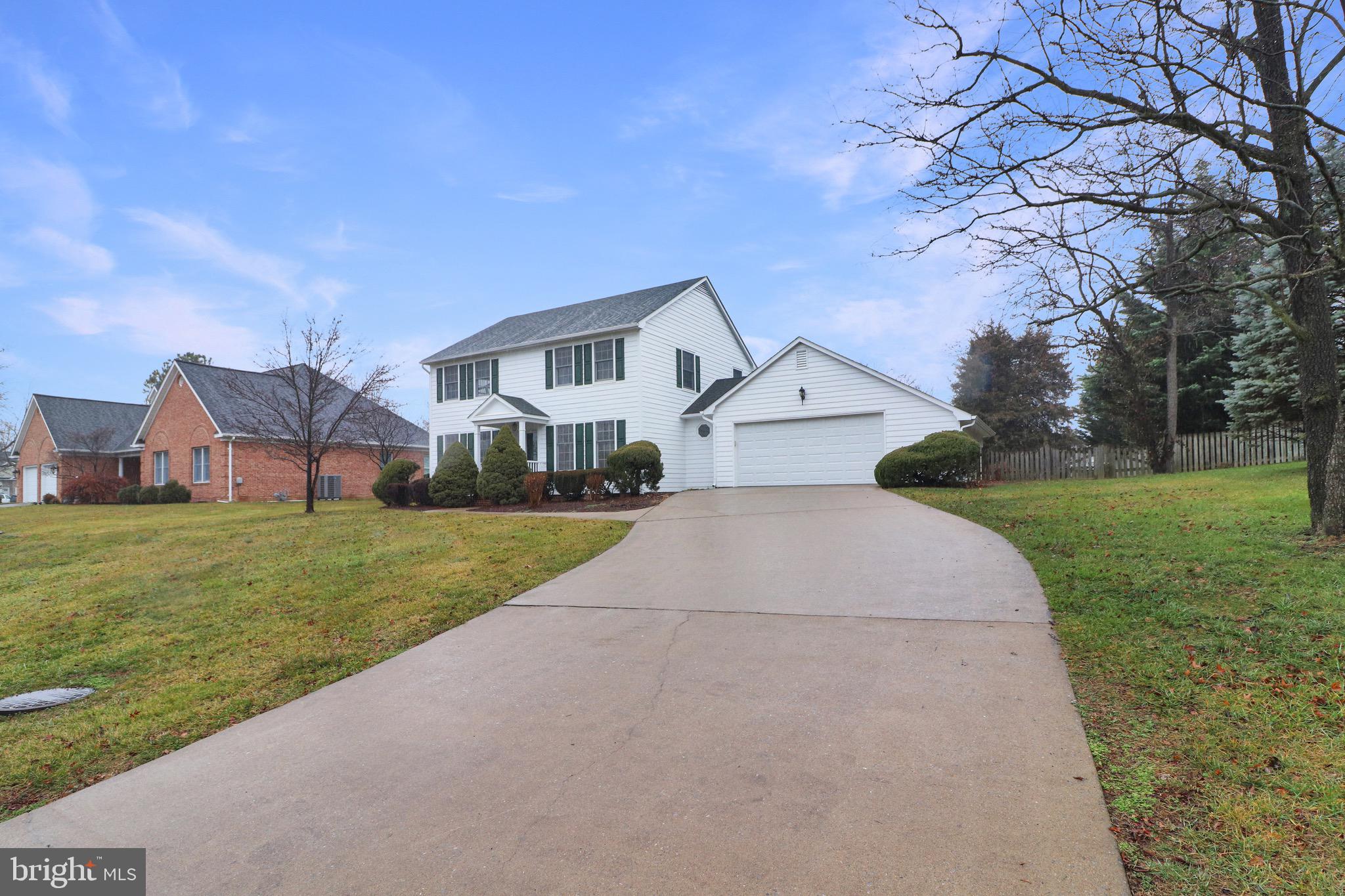 OAKDALE CROSSING - Residential
