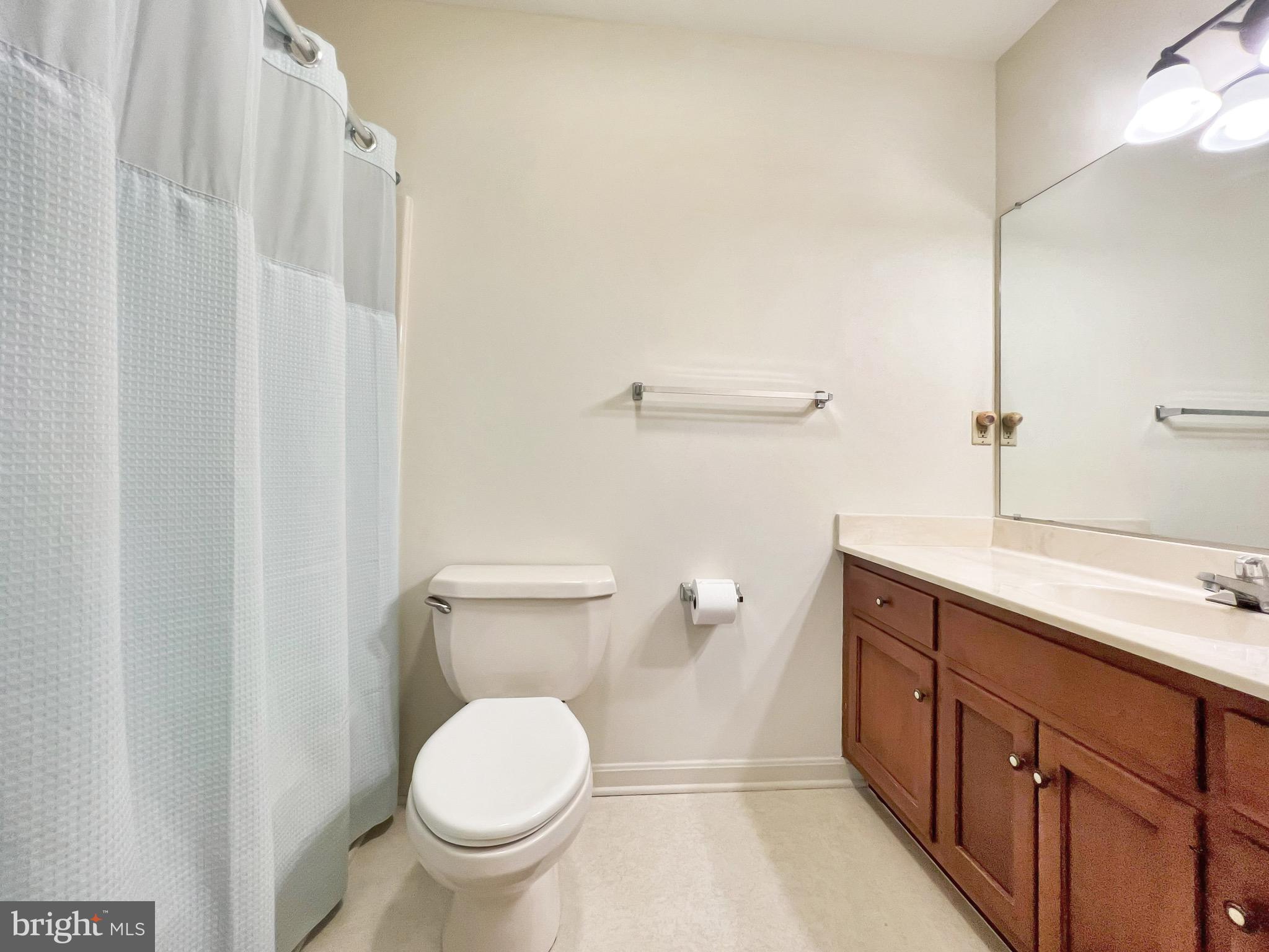 OAKDALE CROSSING - Residential