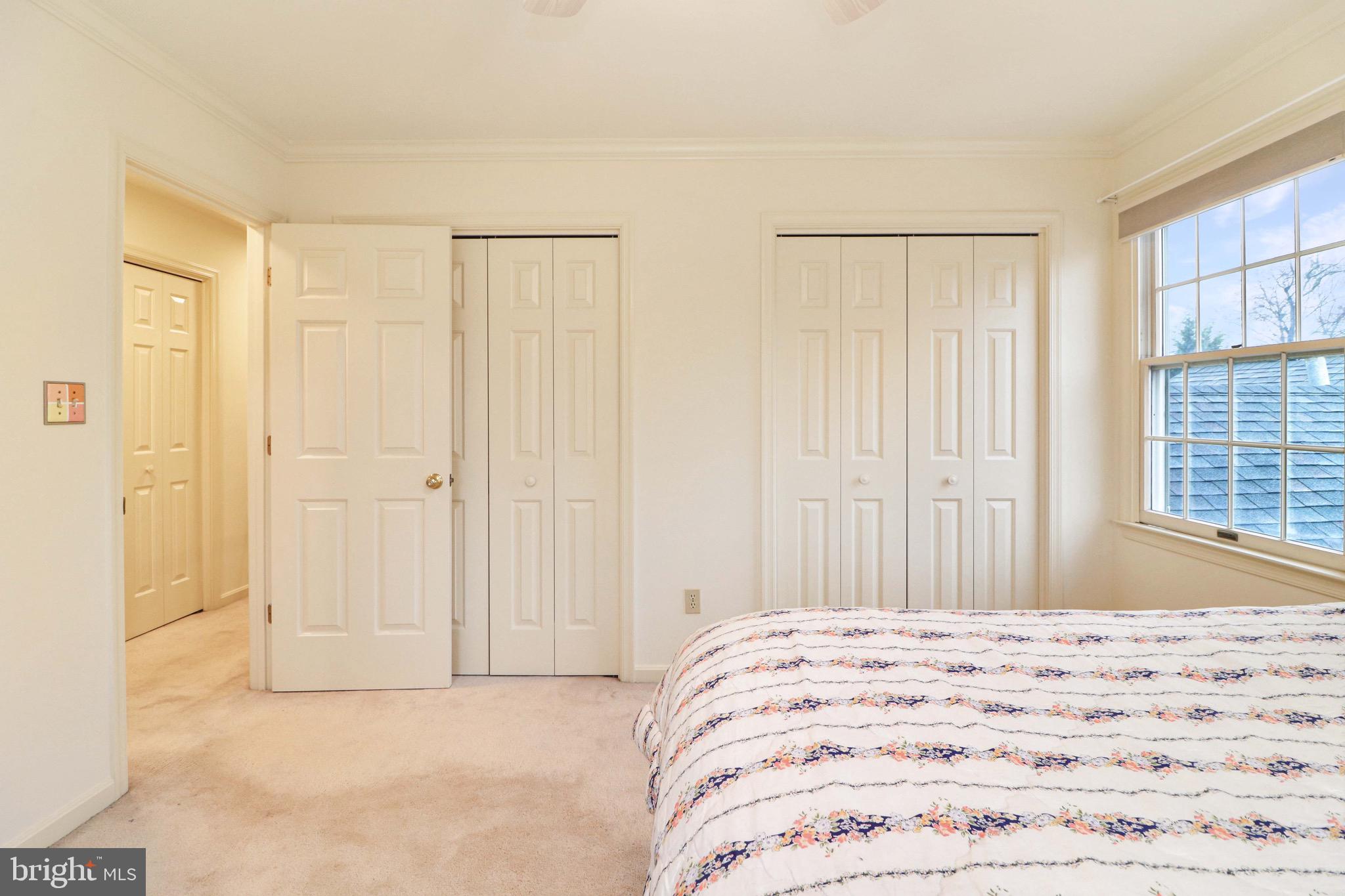 OAKDALE CROSSING - Residential