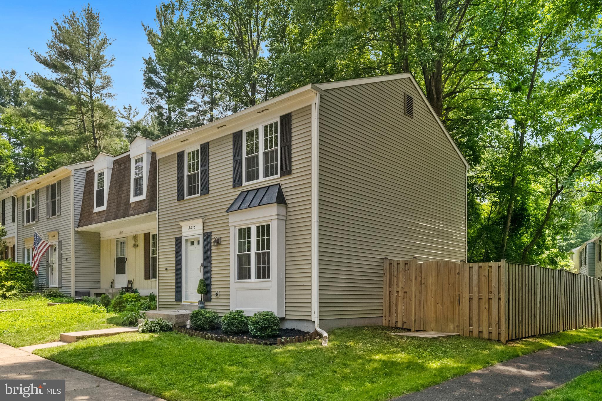 5836 WOOD POPPY COURT