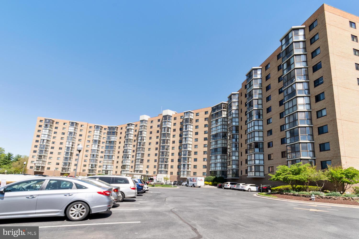 FAIRWAYS SOUTH - Residential