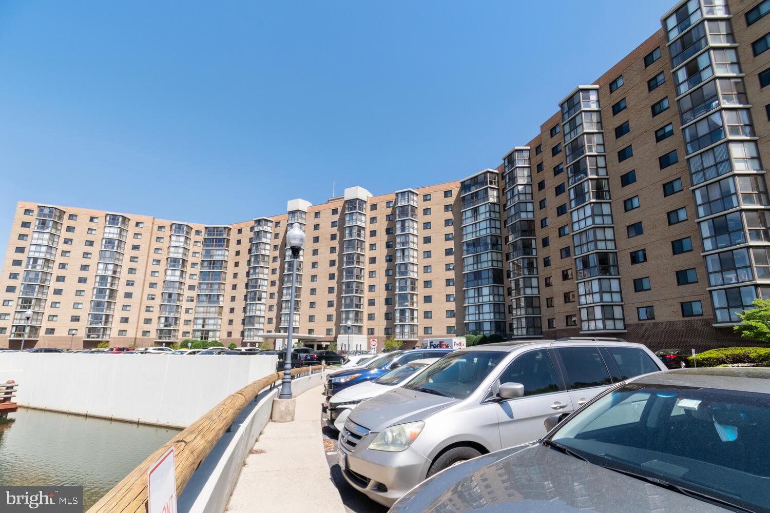 FAIRWAYS SOUTH - Residential