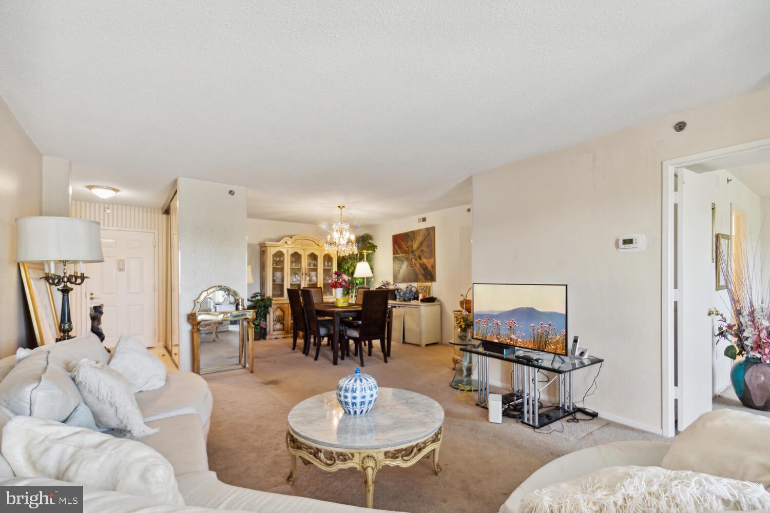 FAIRWAYS SOUTH - Residential